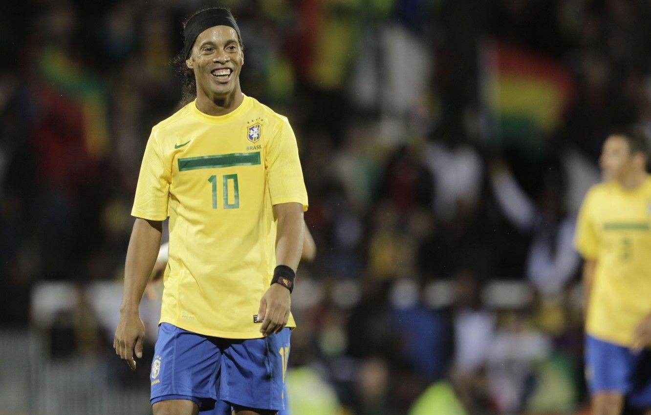 1332x850 Wallpaper football, football, brazil, ronaldinho
