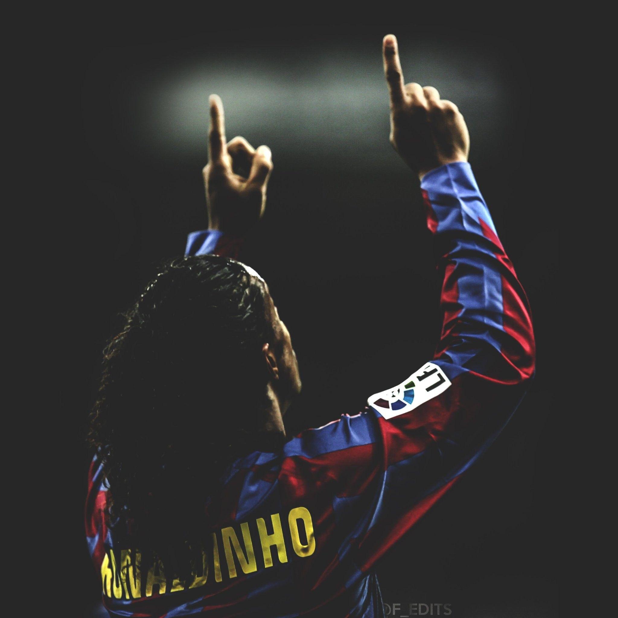 2048x2048 Ronaldinho Wallpaper background picture