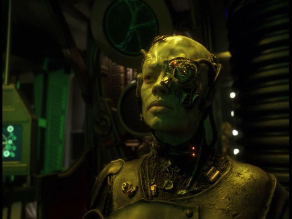 1024x768 In “Shattered”, S ep Voyager is