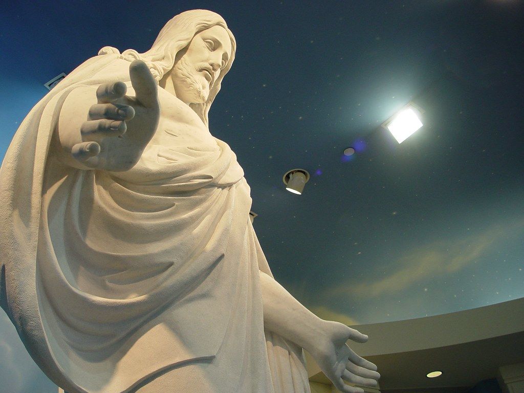 1024x768 Jesus Christ Statue