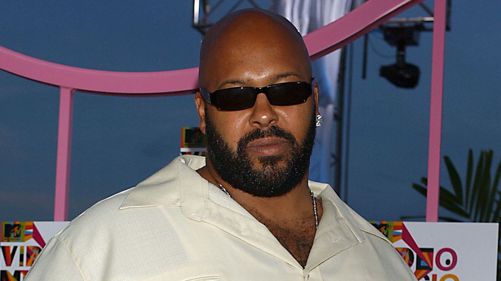 1600x900 Suge Knight, a link who'd lost connection