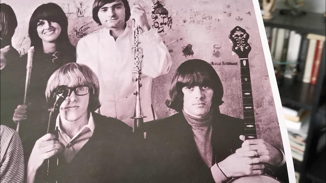 1280x720 Vinyl Surrealistic Pillow 1967 LP