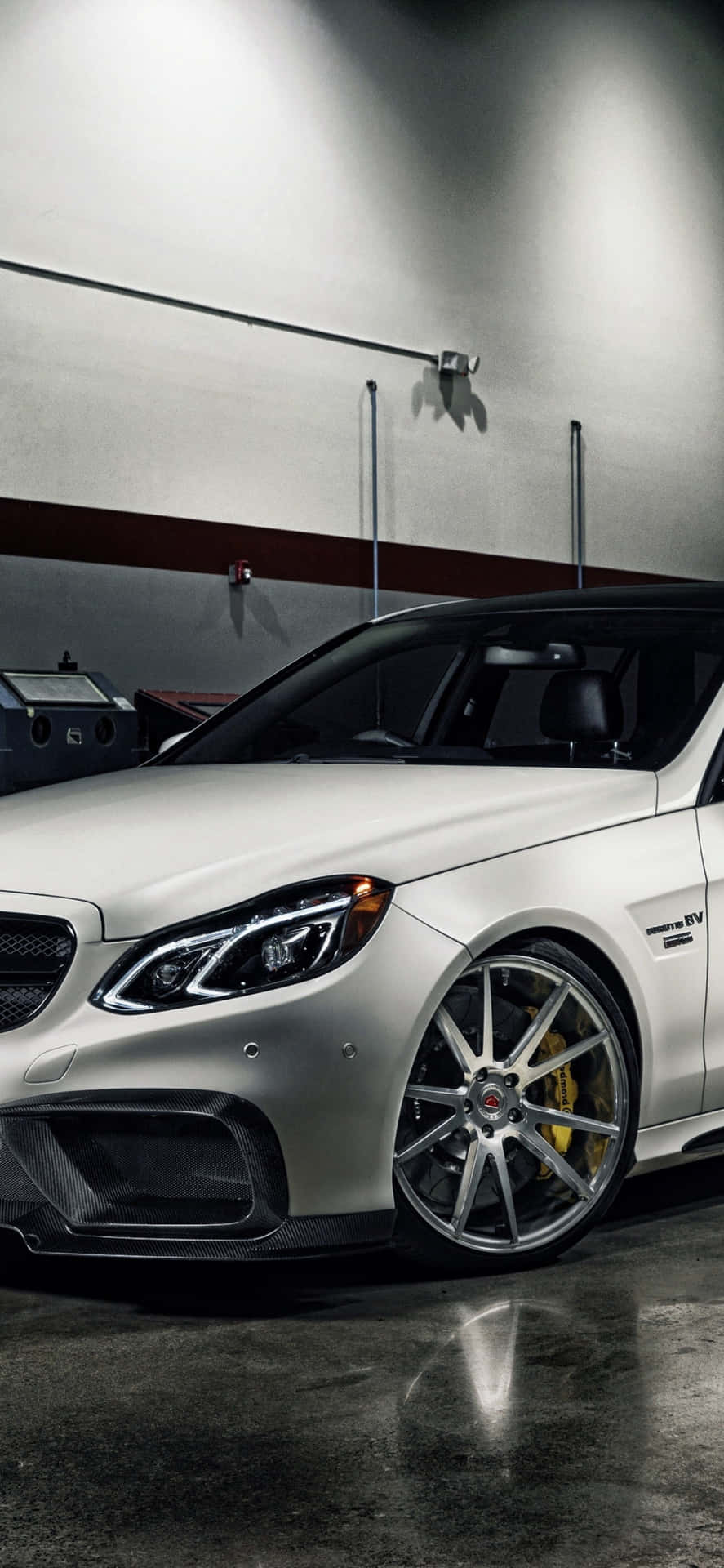 887x1920 Download iPhone Xs Mercedes Background