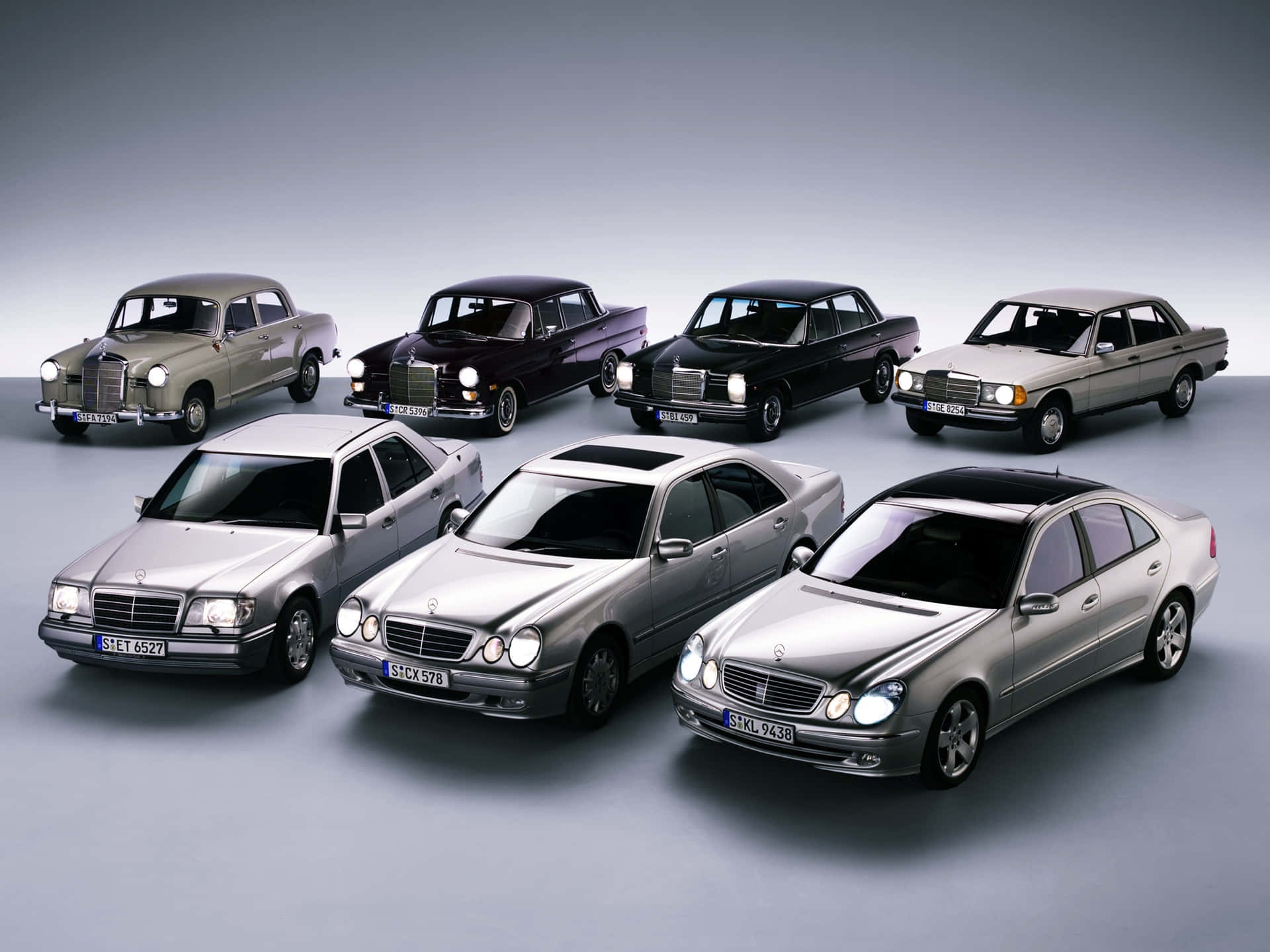 1920x1440 Old Mercedes Benz E Class Wallpaper