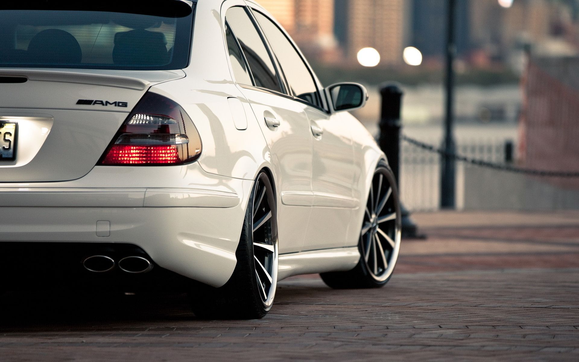 1920x1200 Vehicles Mercedes Benz E Class HD Wallpaper