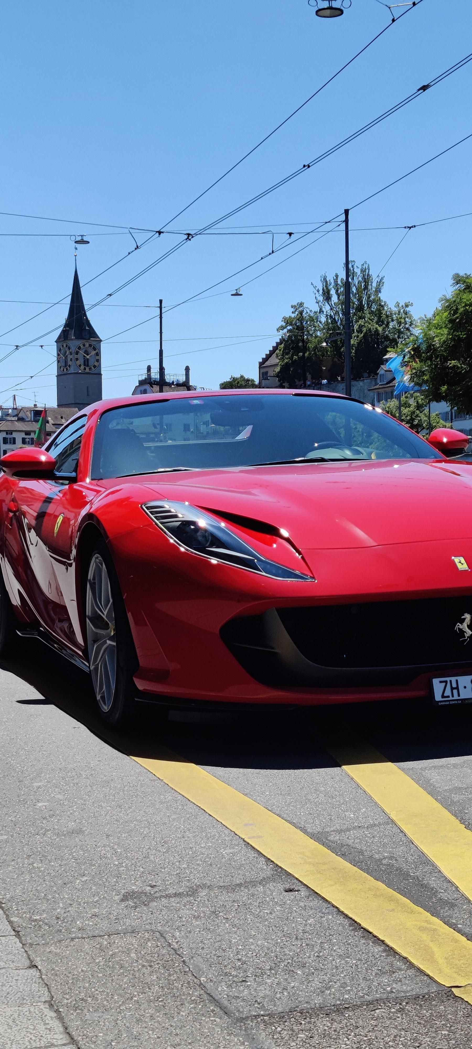 1800x4000 × 4000 Ferrari 812 GTS