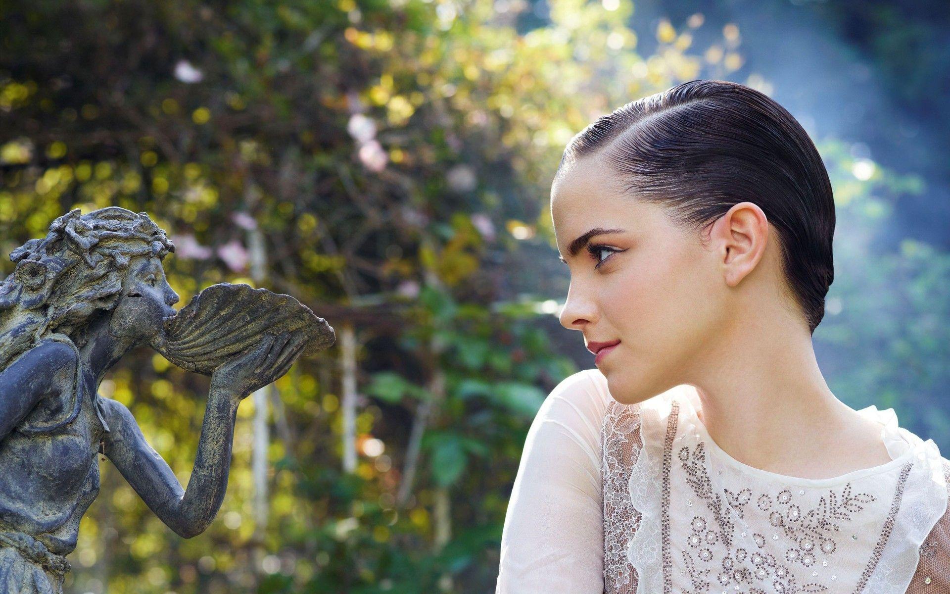 1920x1200 Emma Watson's New Look
