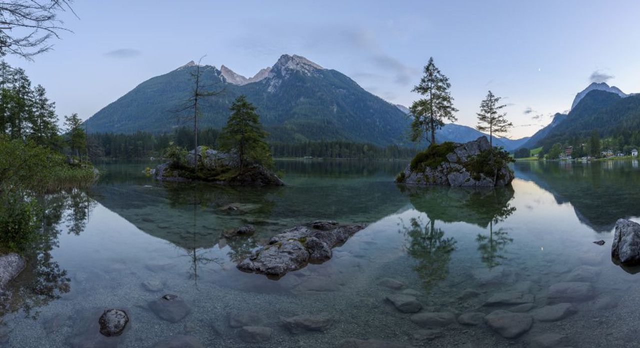 1280x696 Lake Hintersee with mountains at dawn