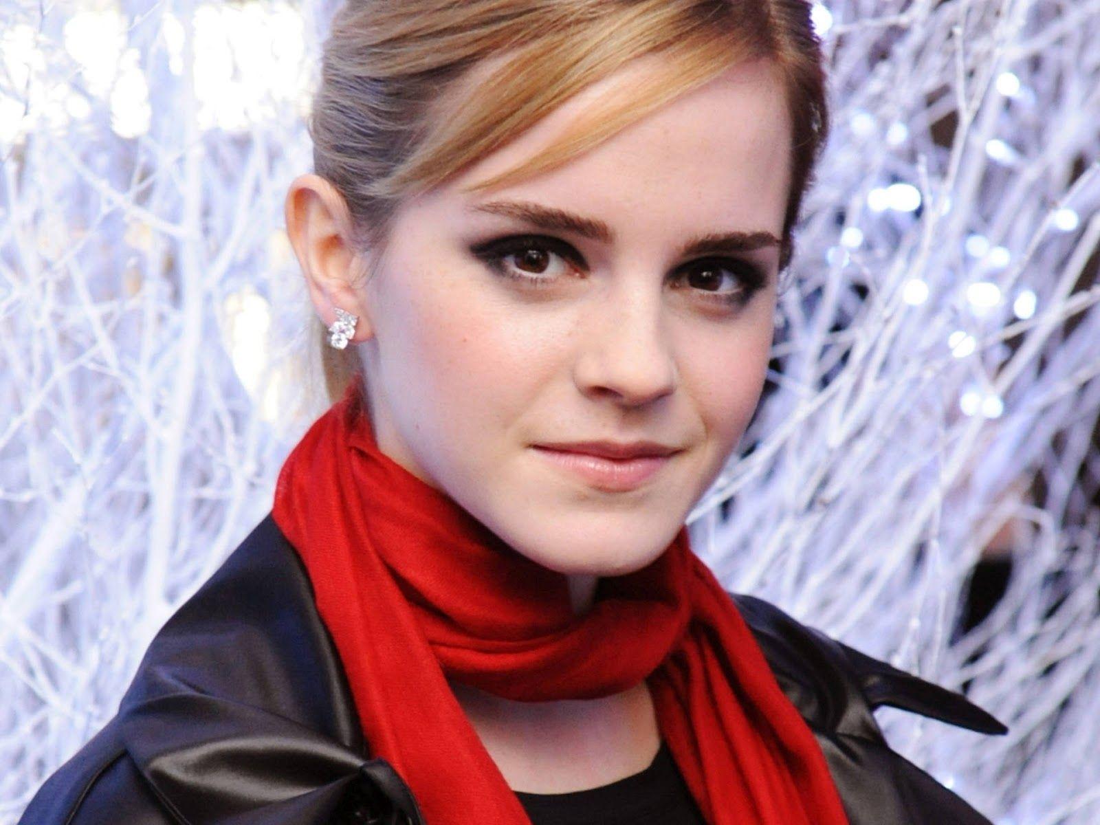 1600x1200 Emma Watson HD Wallpaper