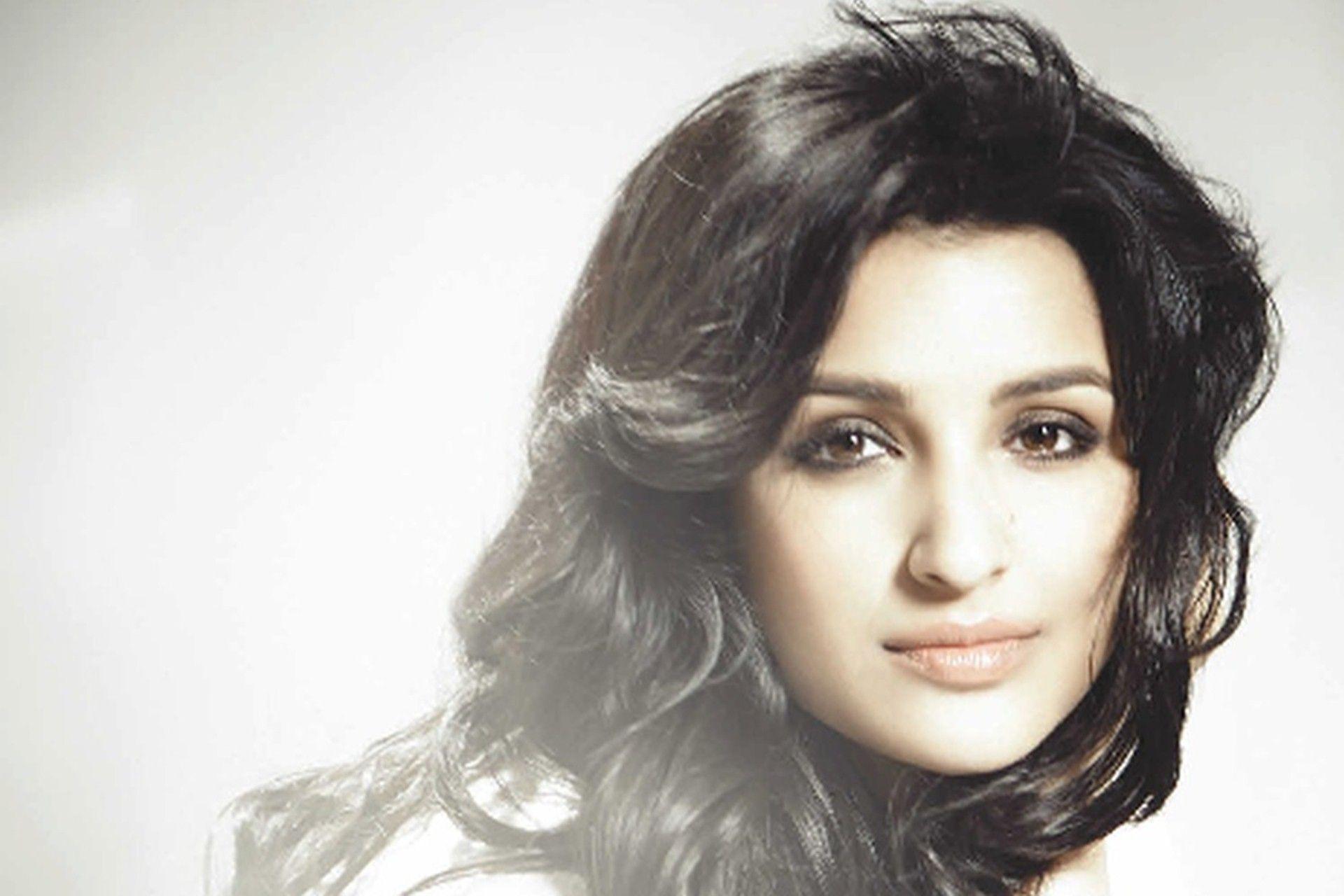 Parineeti Chopra Wallpapers - Top Free Parineeti Chopra Backgrounds ...