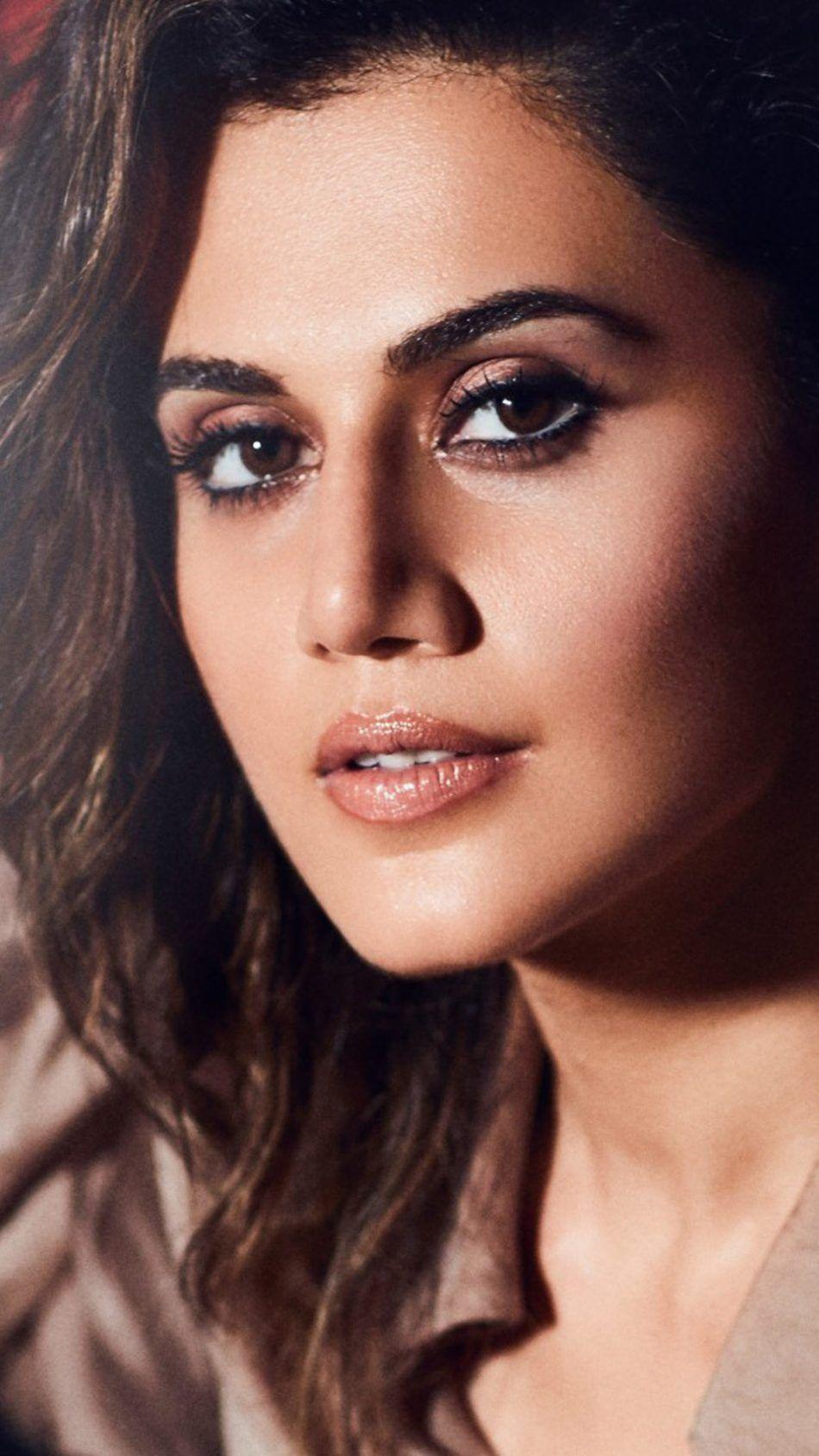950x1689 Download Beautiful Taapsee Pannu Photohoot Free Pure 4K