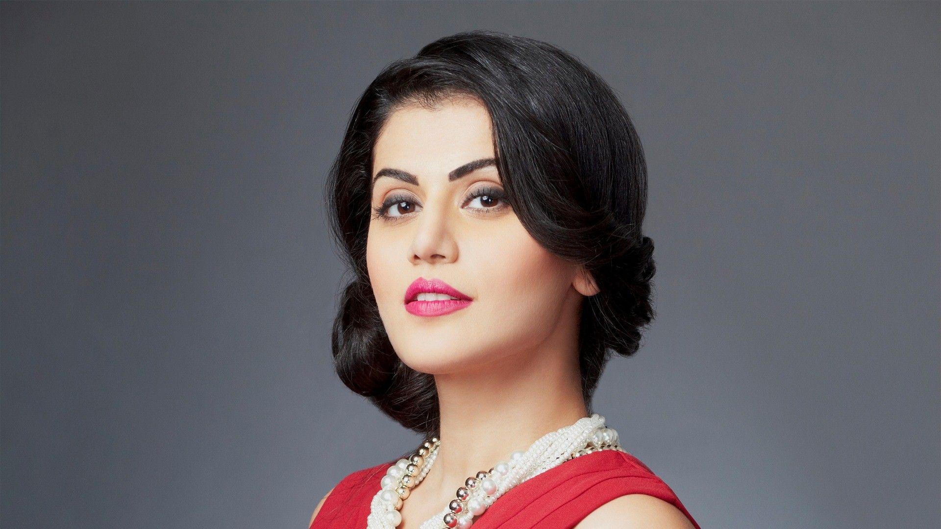 1920x1080 Actress Taapsee Pannu HD Wallpaper