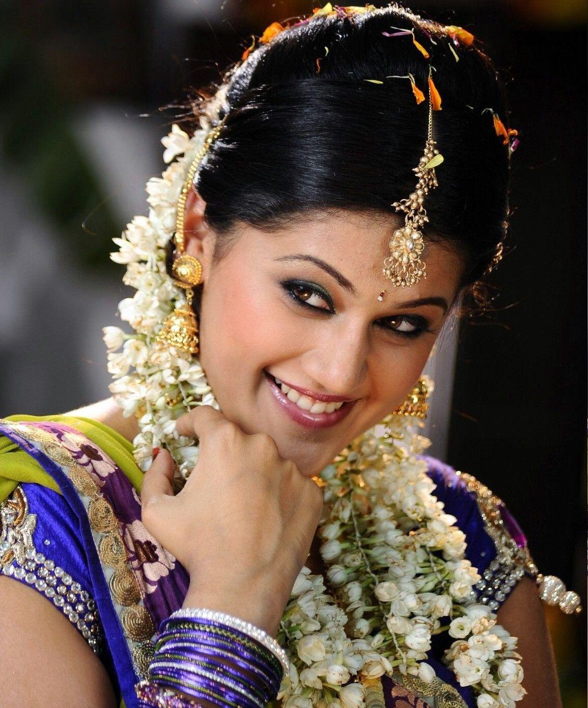 1153x1389 wallpaper: Tapsee Pannu HD Wallpaper