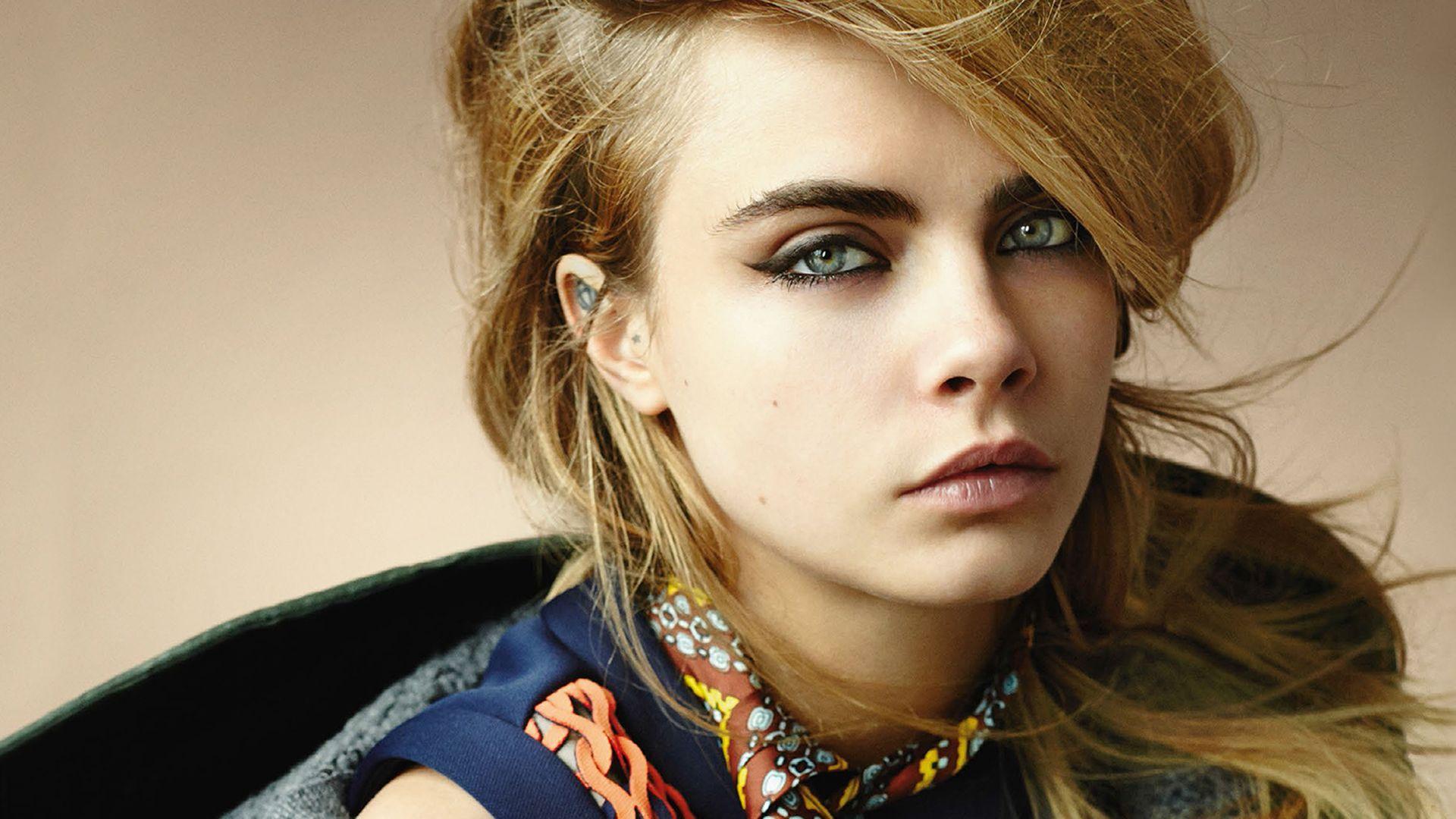 Gorgeous Cara Delevingne Wallpaper