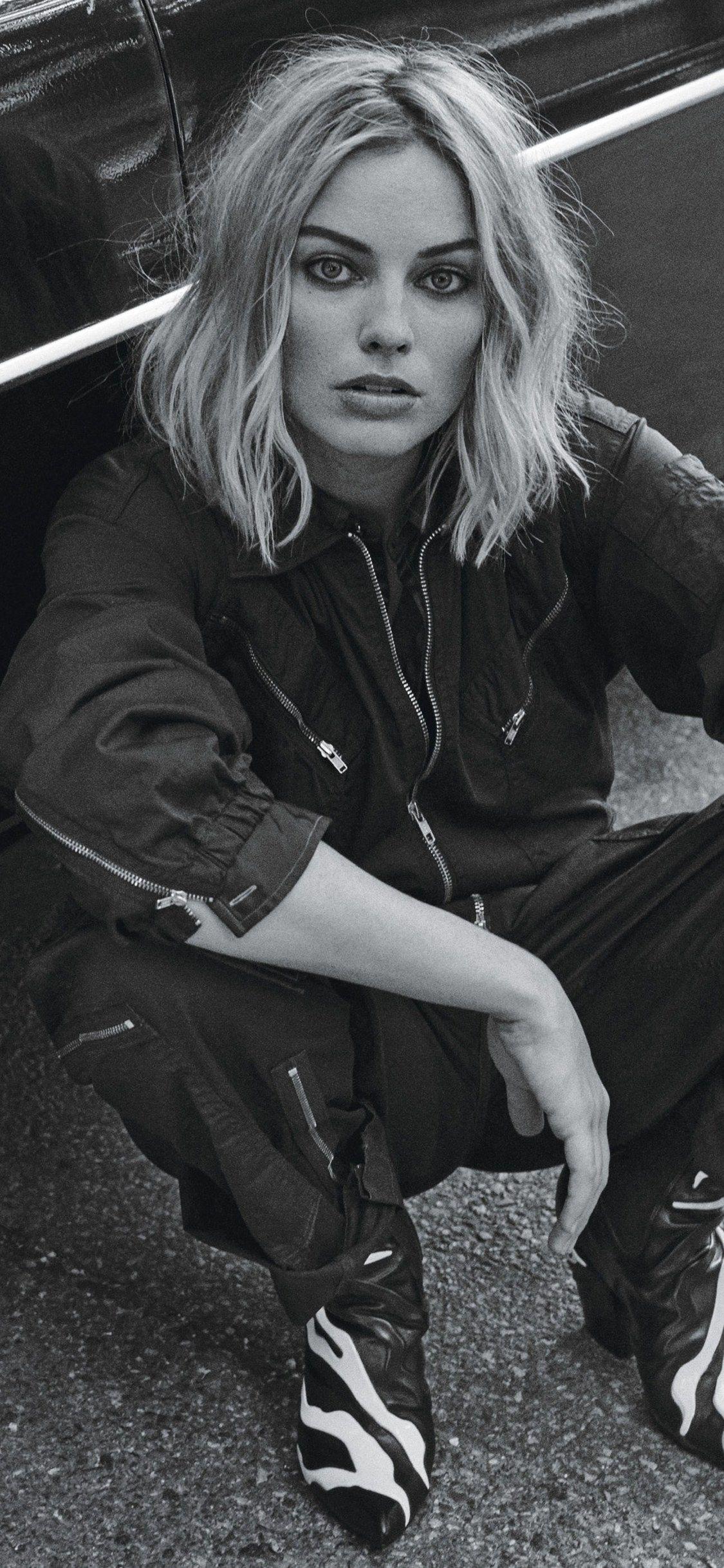 1125x2436 Margot Robbie Monochrome 2017 4k iPhone XS, iPhone