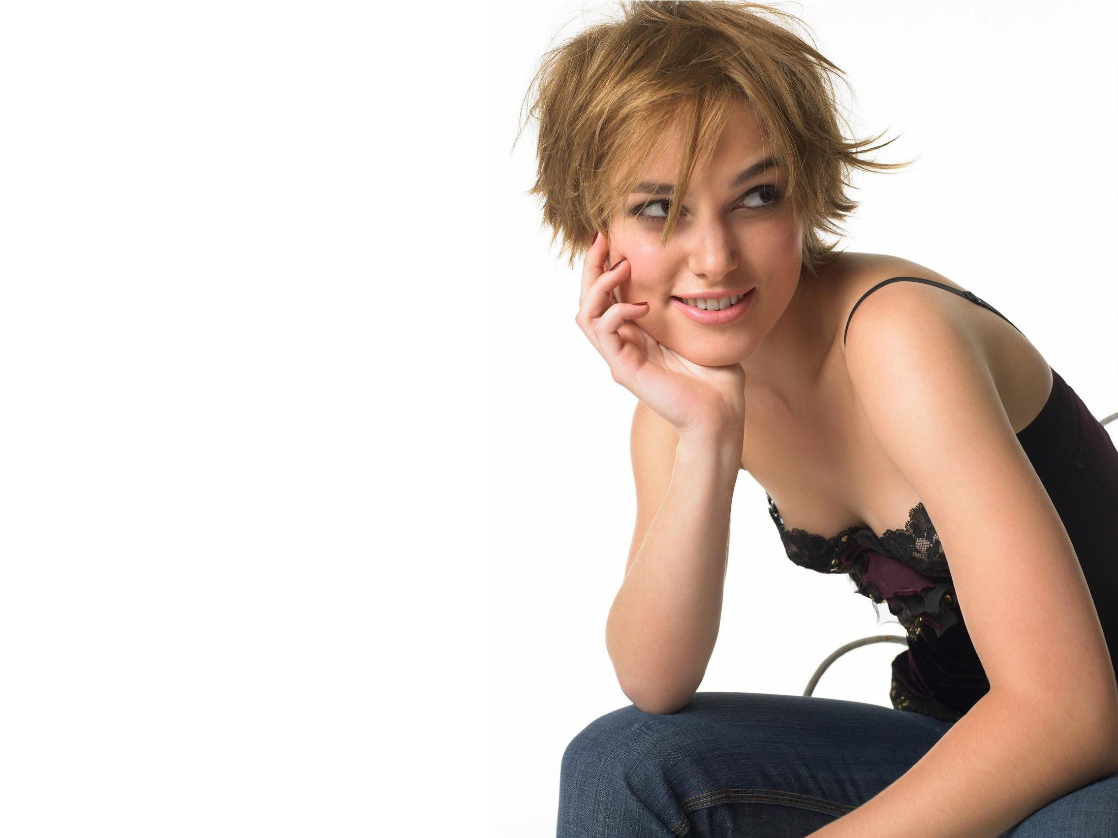 2200x1650 Keira Knightley HD Wallpaper