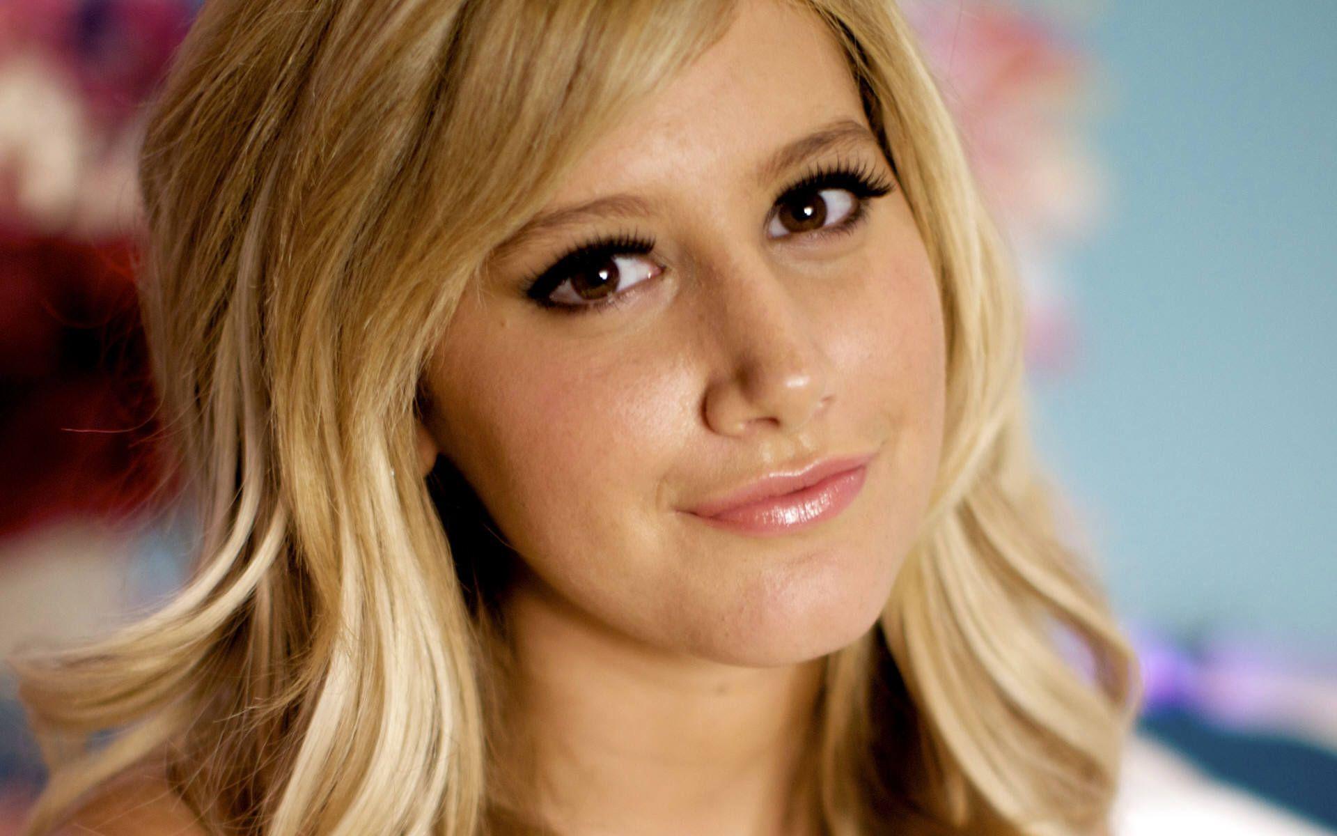 Ashley Tisdale Wallpapers - Top Free Ashley Tisdale Backgrounds