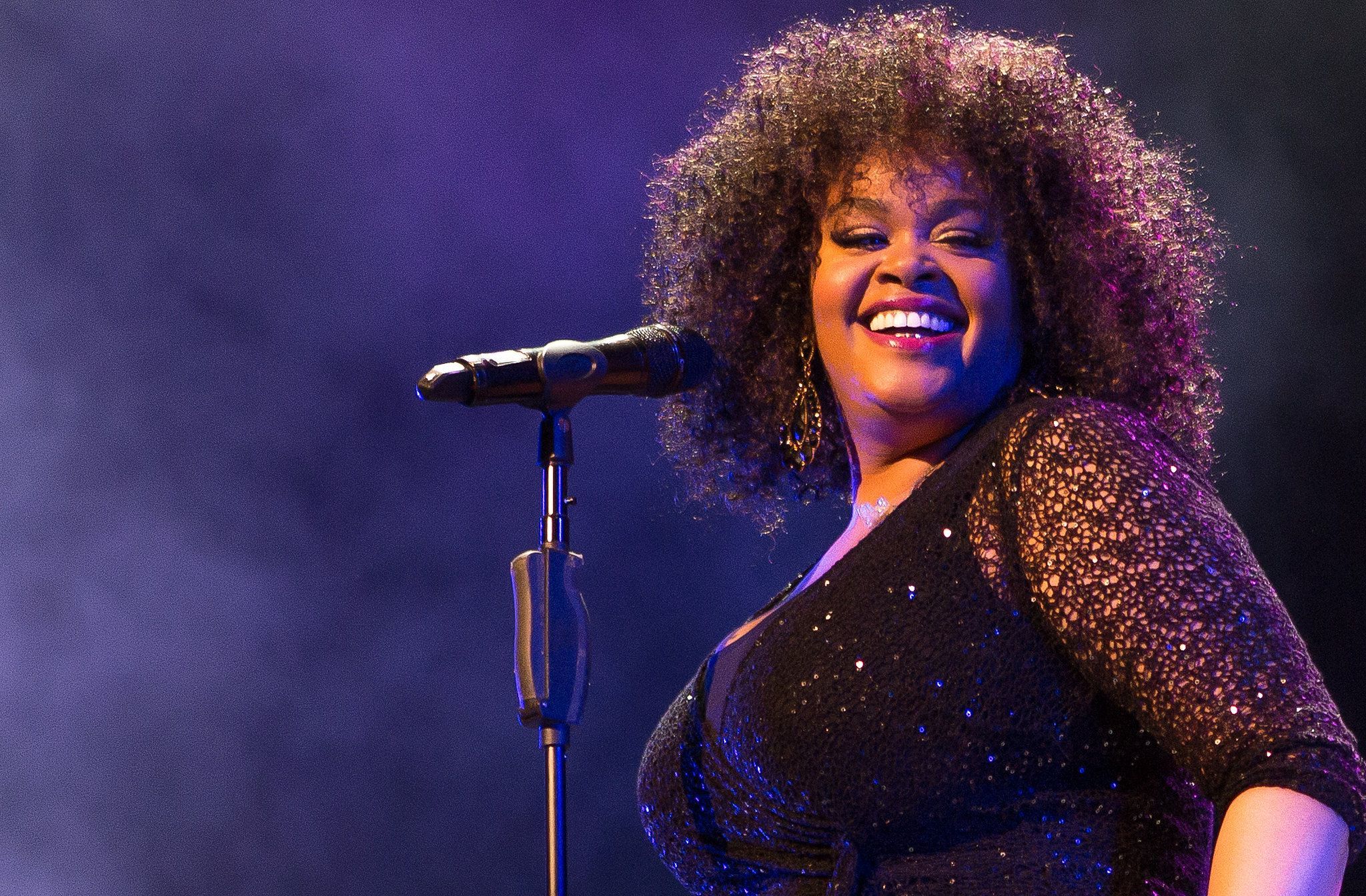 2048x1344 Picture of Jill Scott Of
