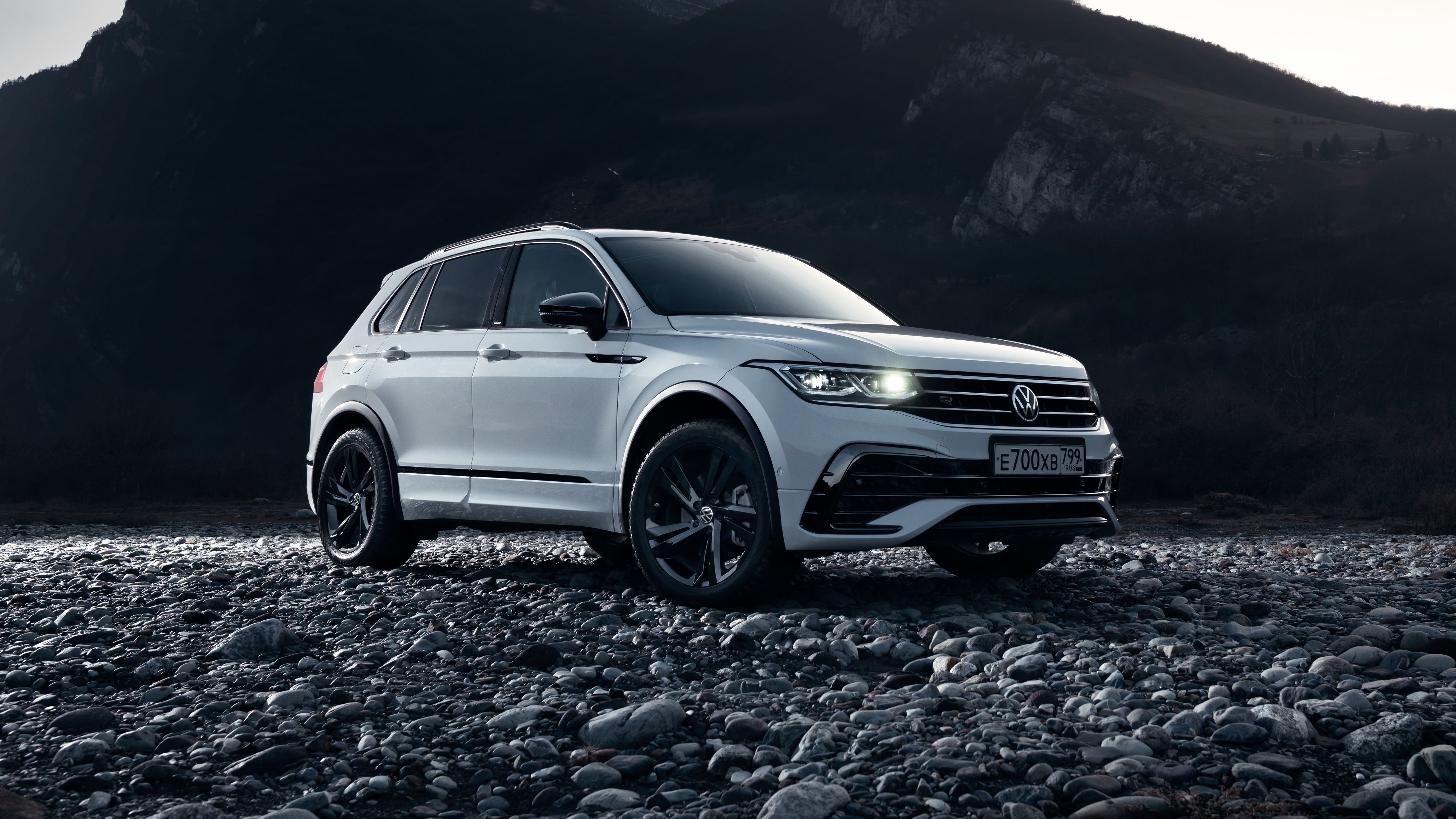 5120x2880 Volkswagen Tiguan 4MOTION R Line 2021
