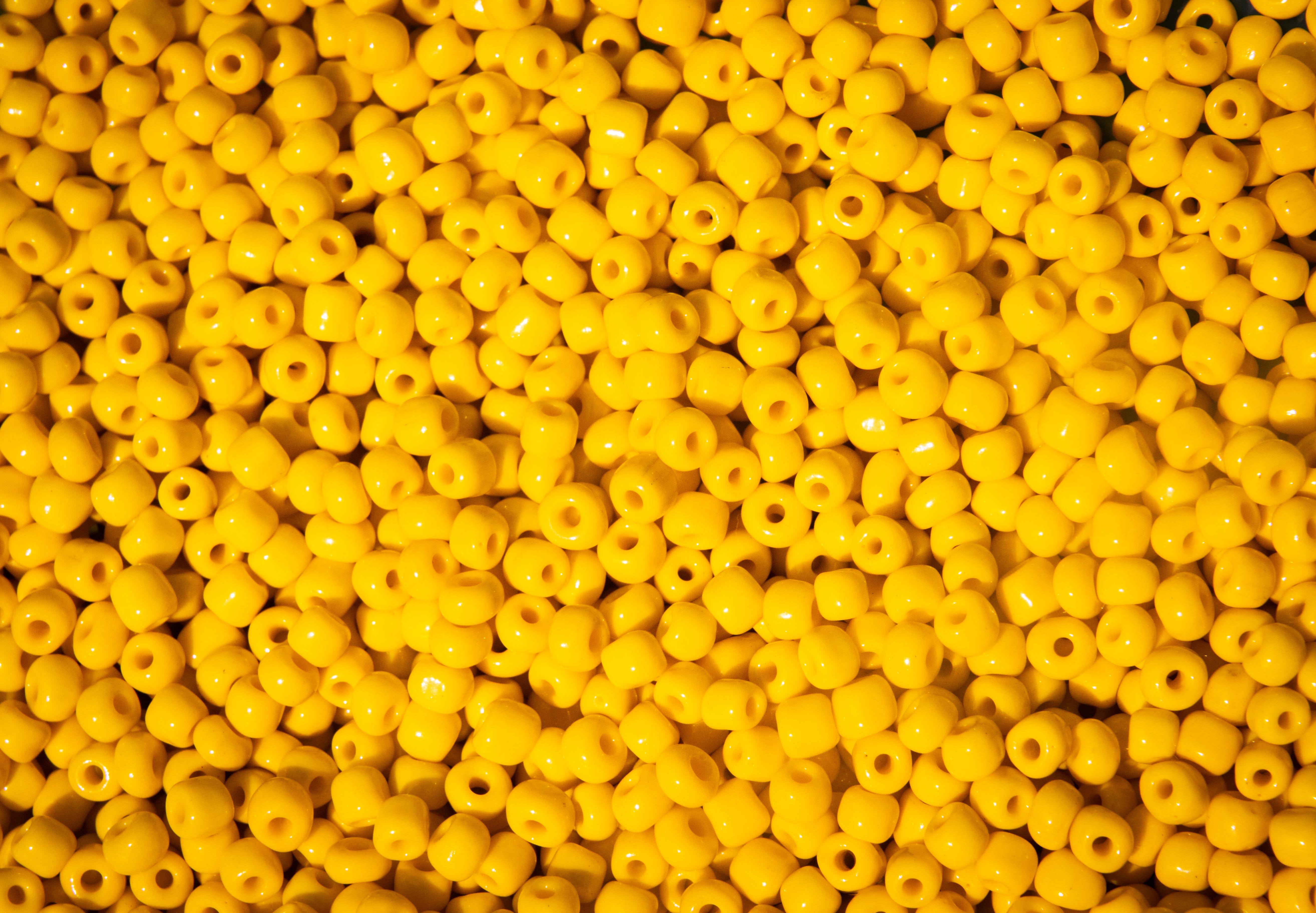 5257x3648 Yellow Wallpaper Photo, Download