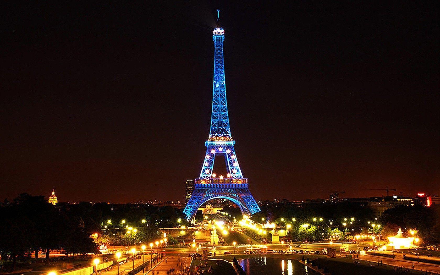 1680x1050 Eiffel Tower, Paris, night, France wallpaper
