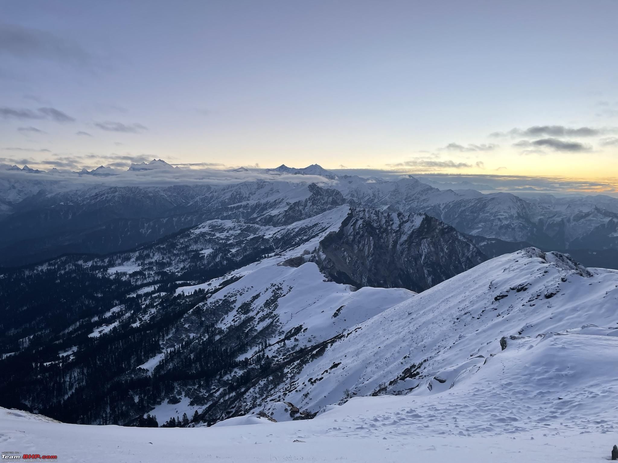 2048x1536 India's famous Winter Trek