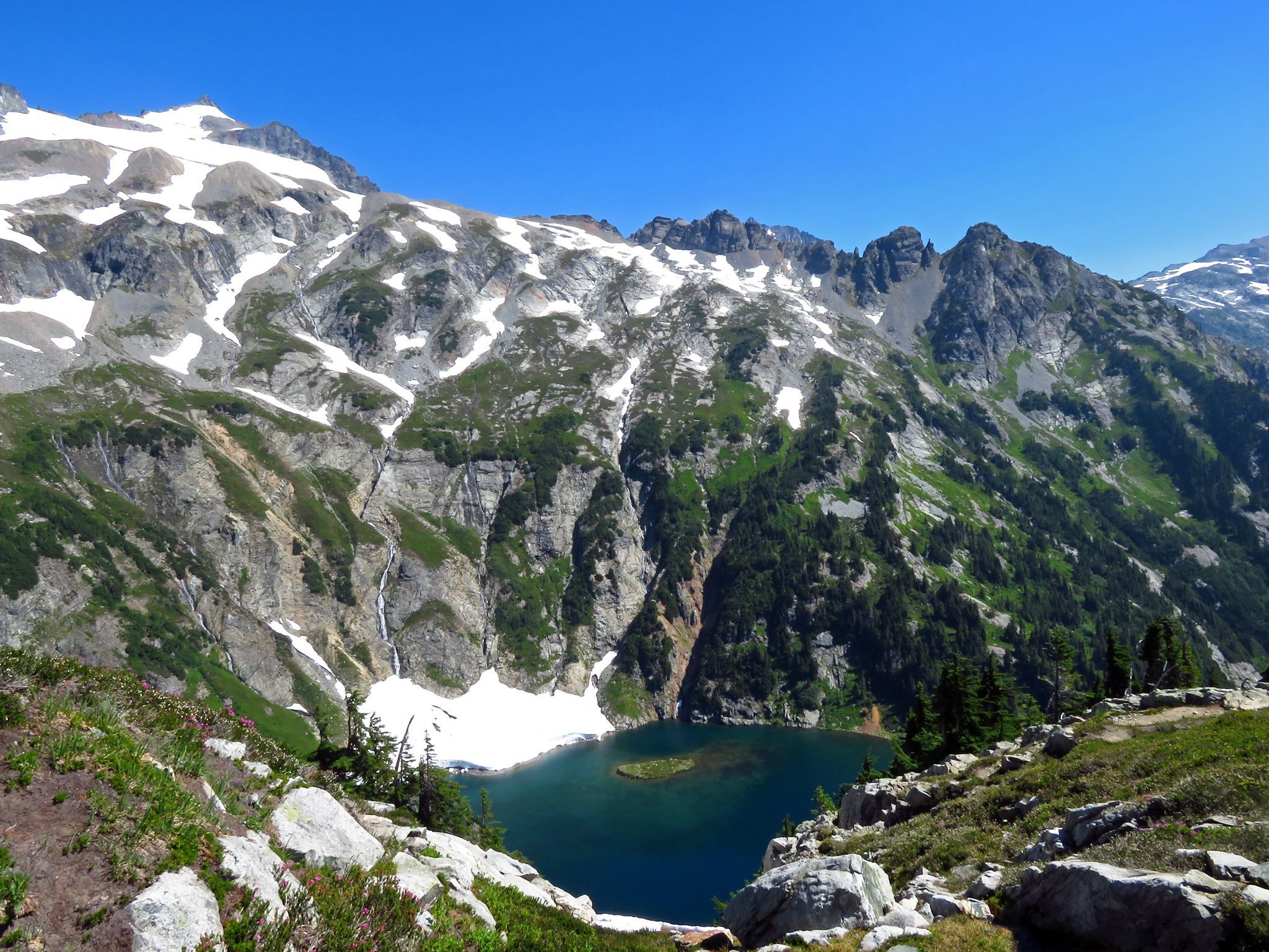 2048x1536 Cascade Pass at North Cascades