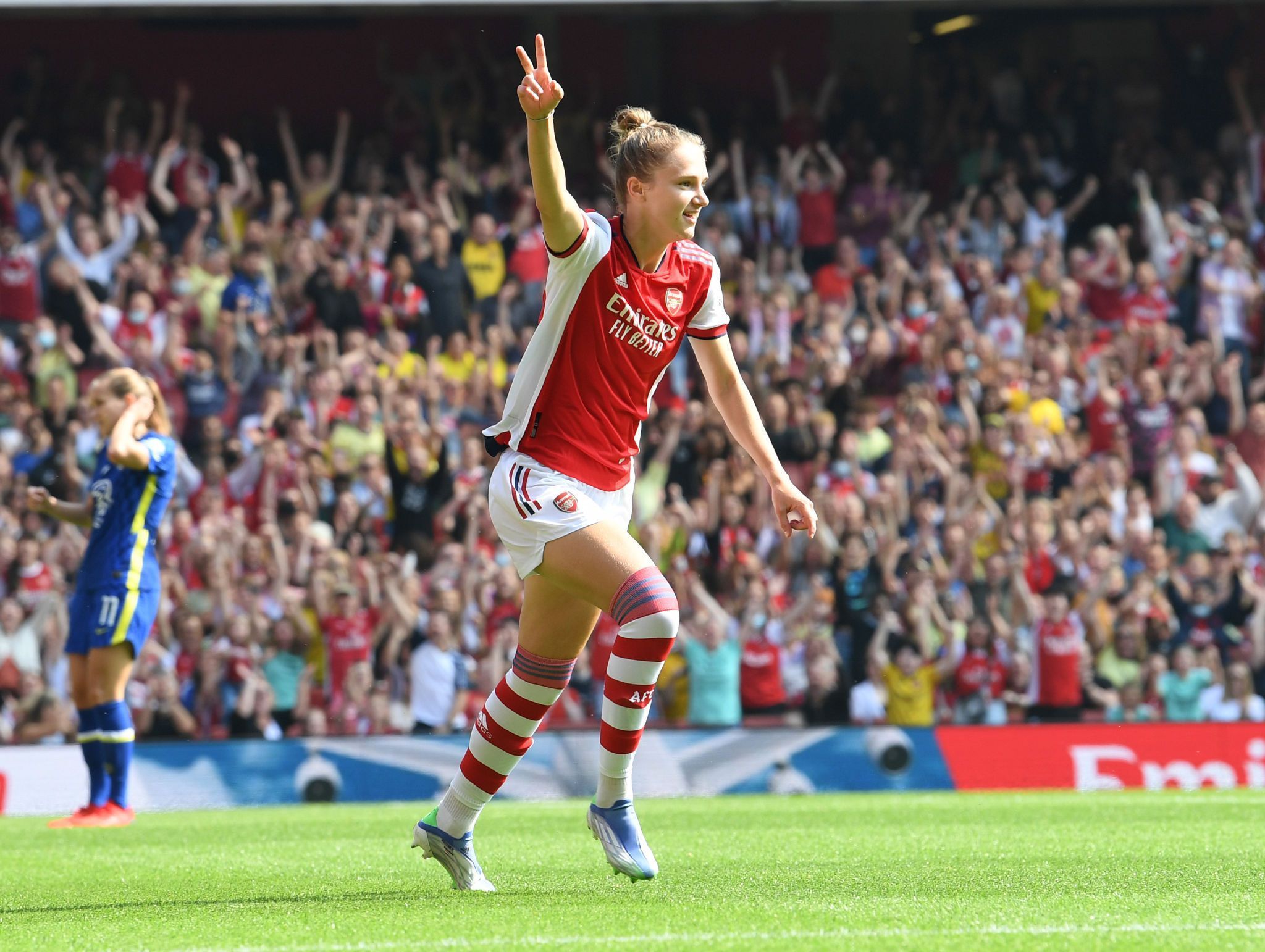 2048x1542 Sports Vivianne Miedema HD Wallpaper