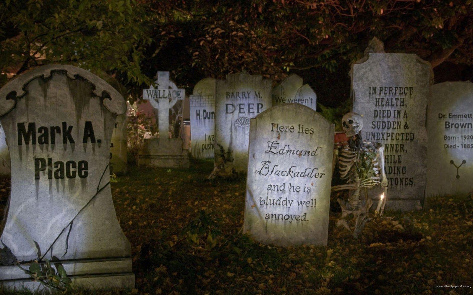 1600x1000 DEZKTOP: Halloween Graveyard Wallpaper