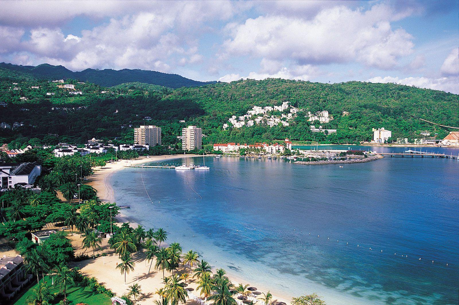 1600x1064 Ocho Rios Jamaica Wallpaper