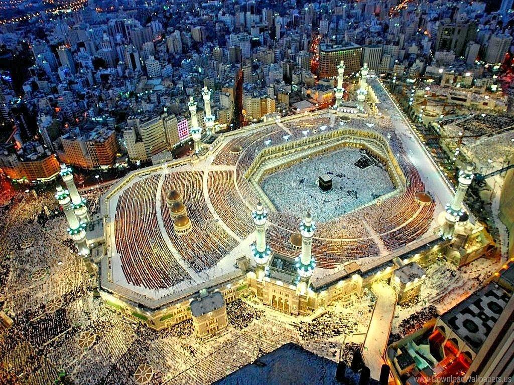 1024x768 Mekkah In Saudi Arabia Wallpaper