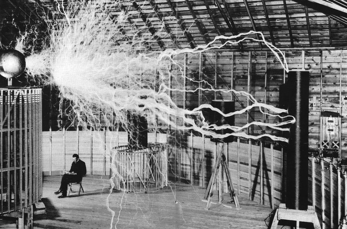1181x782 Tesla coil, science, Nikola Tesla, Tesla coil HD wallpaper