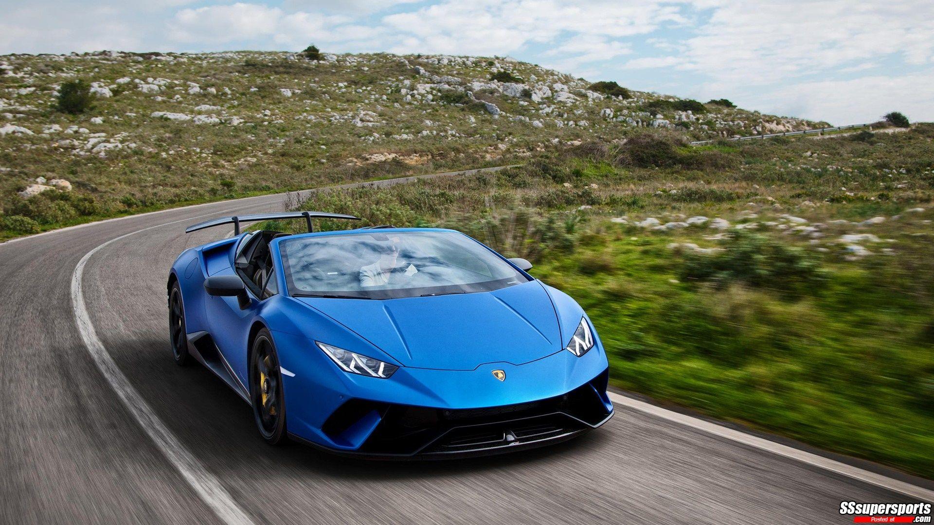 Lamborghini Huracan синий