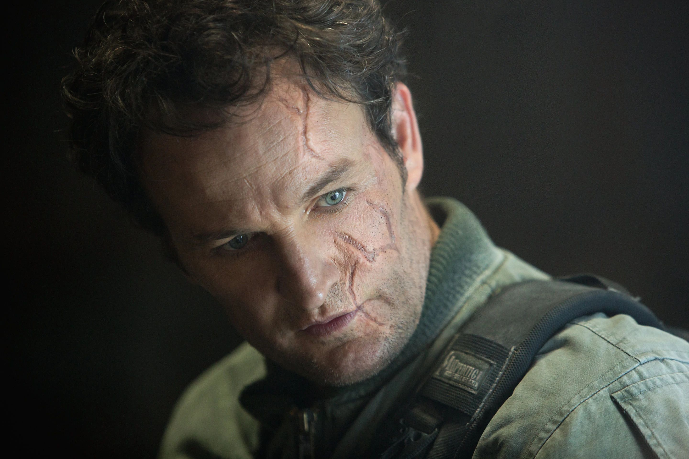2880x1920 John Connor (The Terminator) Wallpaper