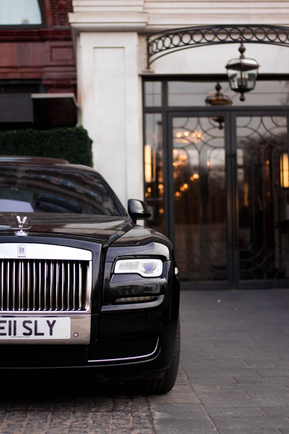 1000x1500 Luxury Lifestyle Picture