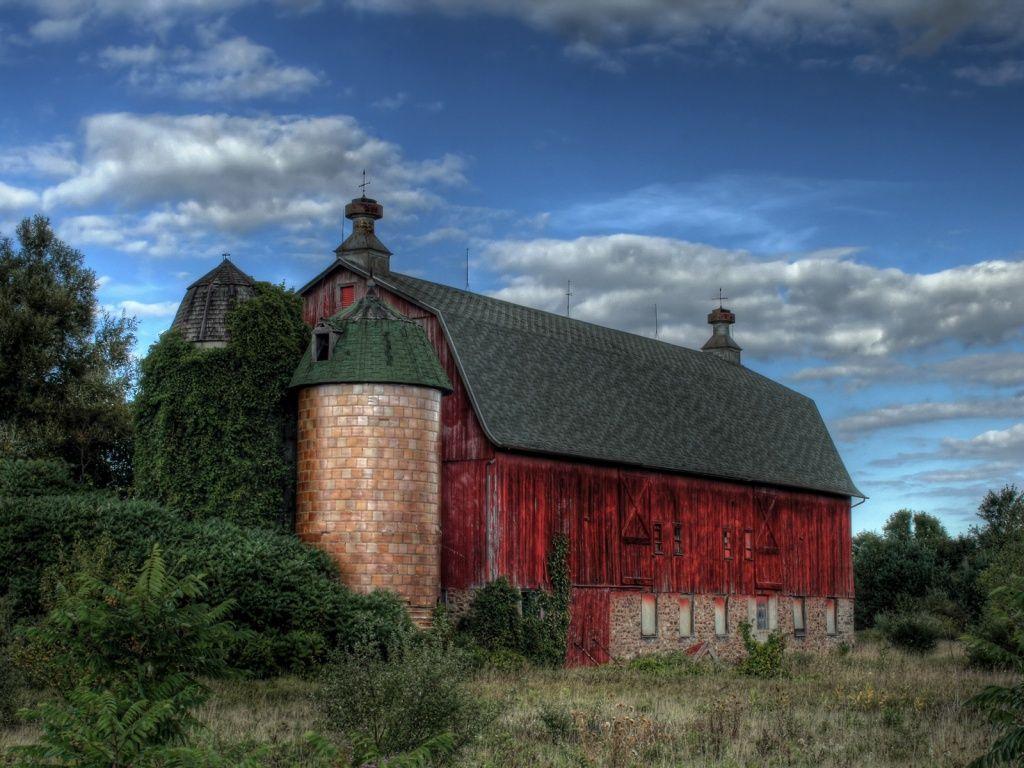 1024x768 Old Barn Wallpaper