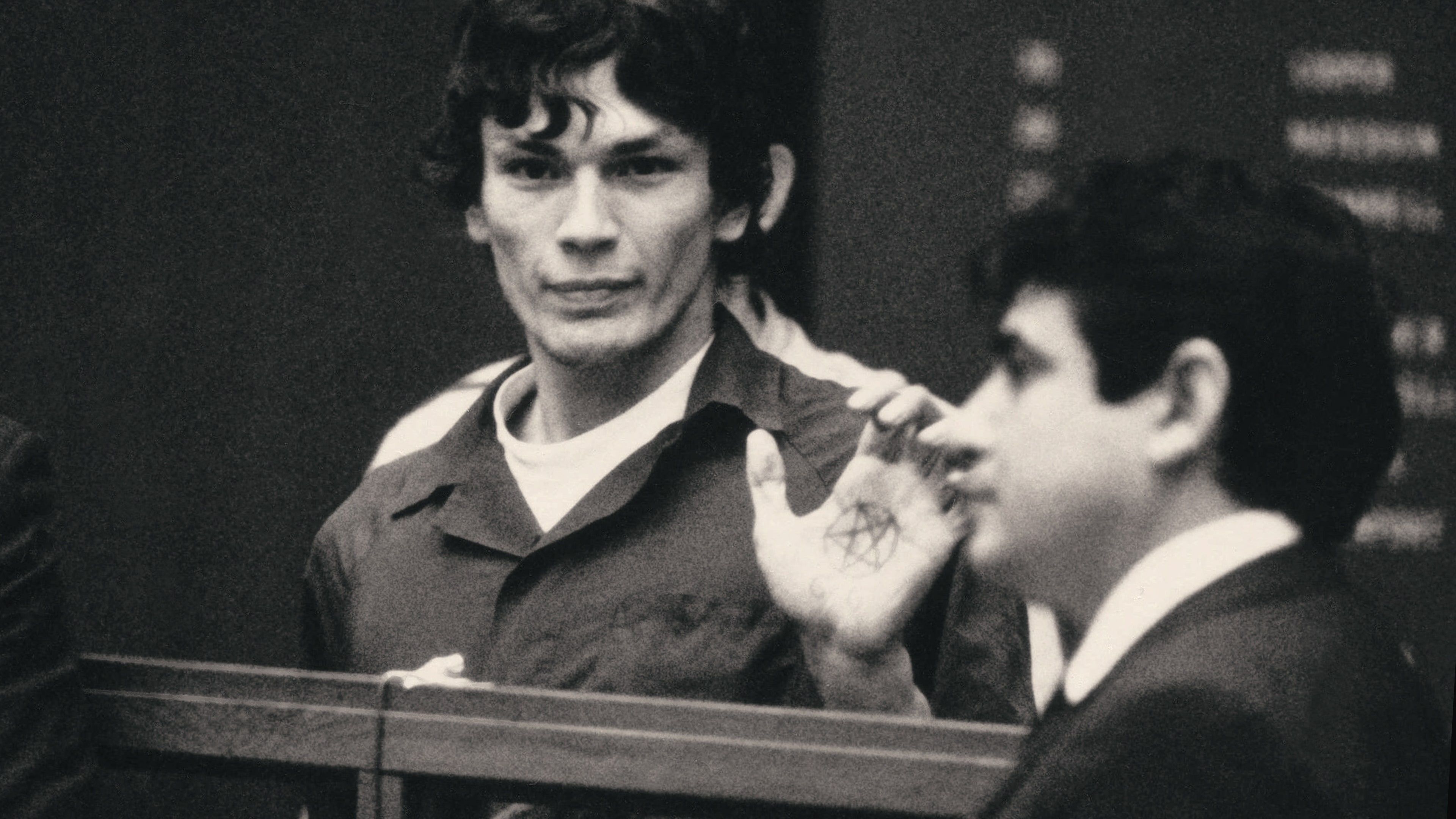 3840x2160 Does Netflix's Night Stalker Go Too Far