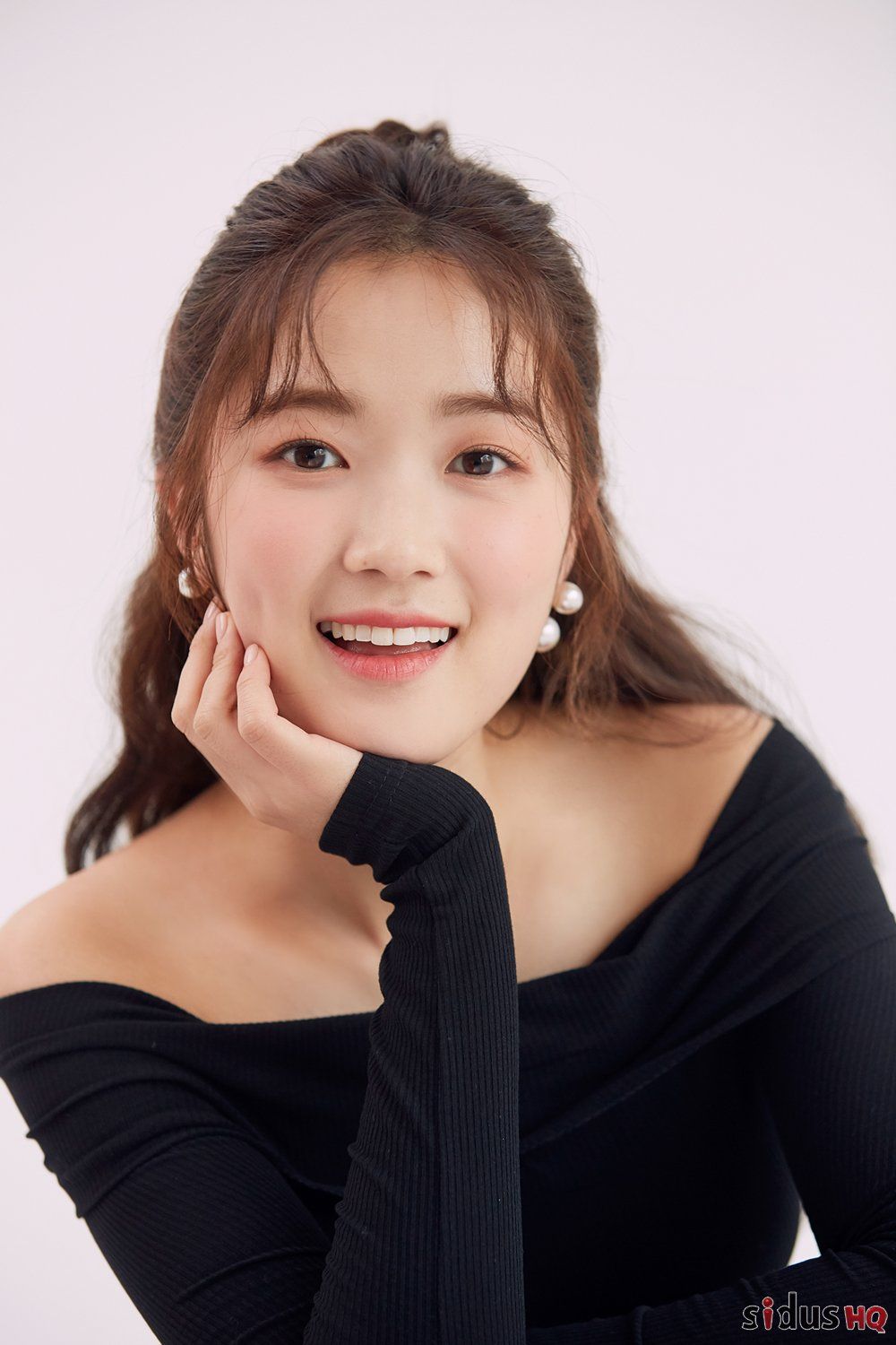 1000x1500 Kim Hye Yoon Shows Her Many Sides