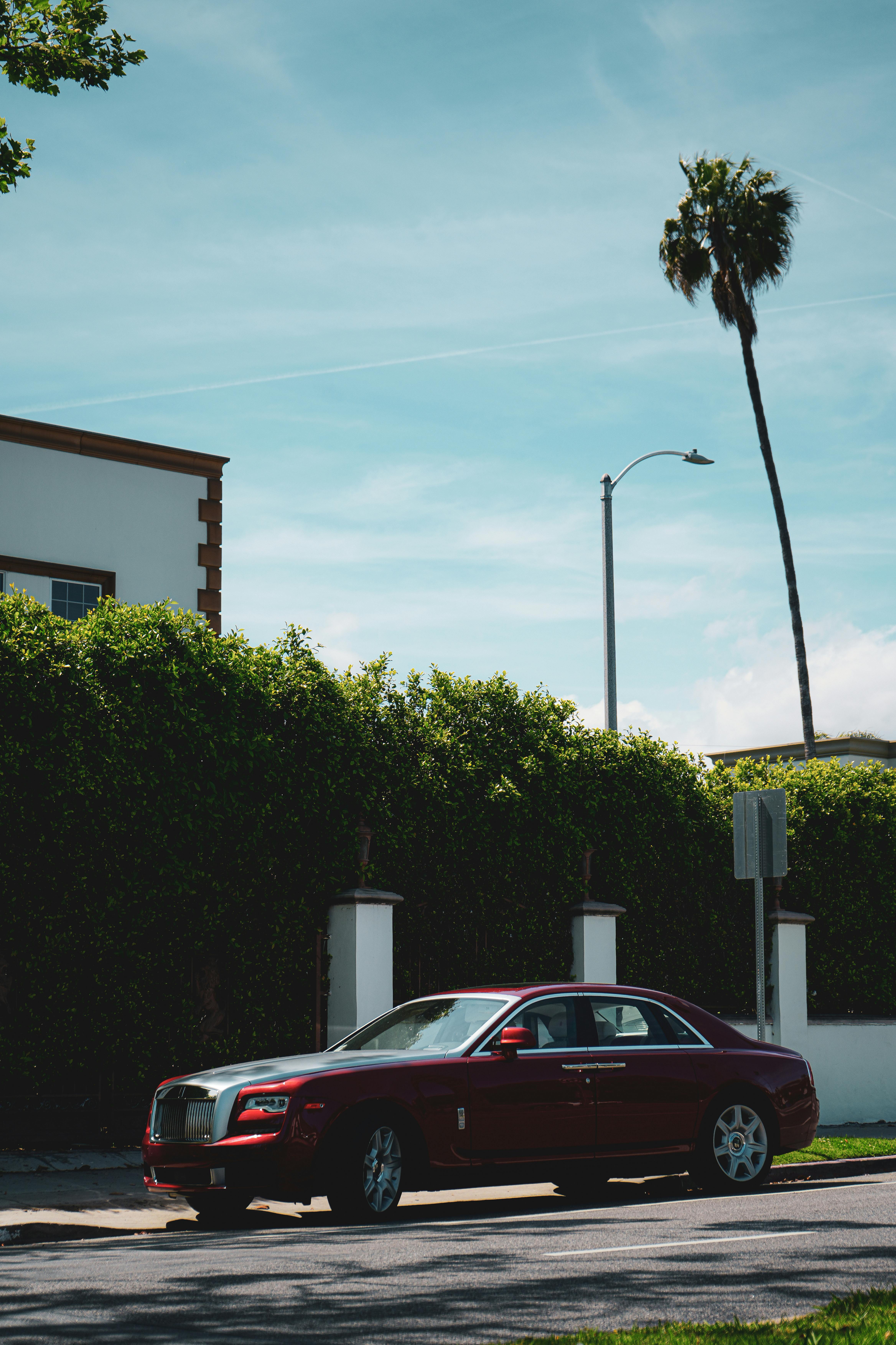 4672x7008 Rolls Royce Ghost Photo, Download