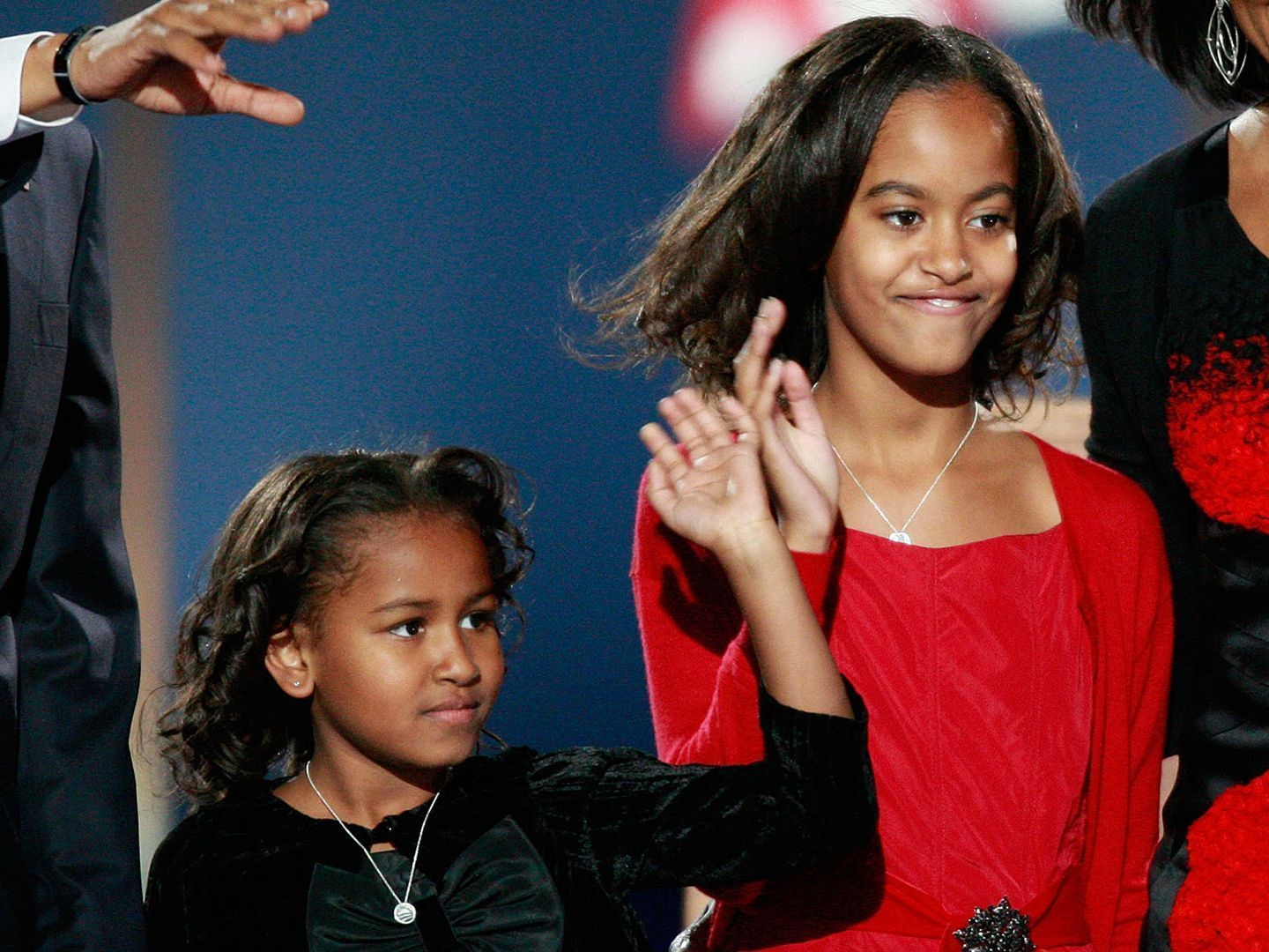 1440x1080 Sasha and Malia Obama: 29 Photo