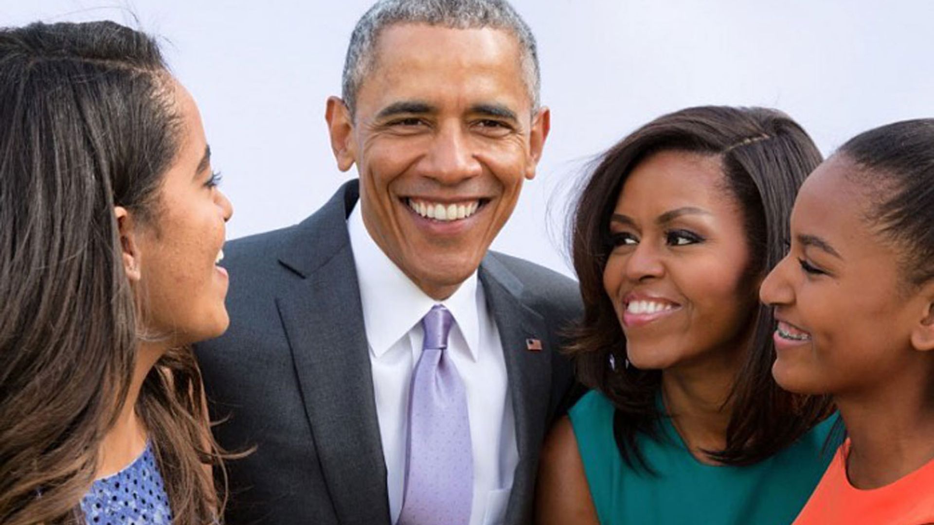 1920x1080 Barack and Michelle Obama's daughters