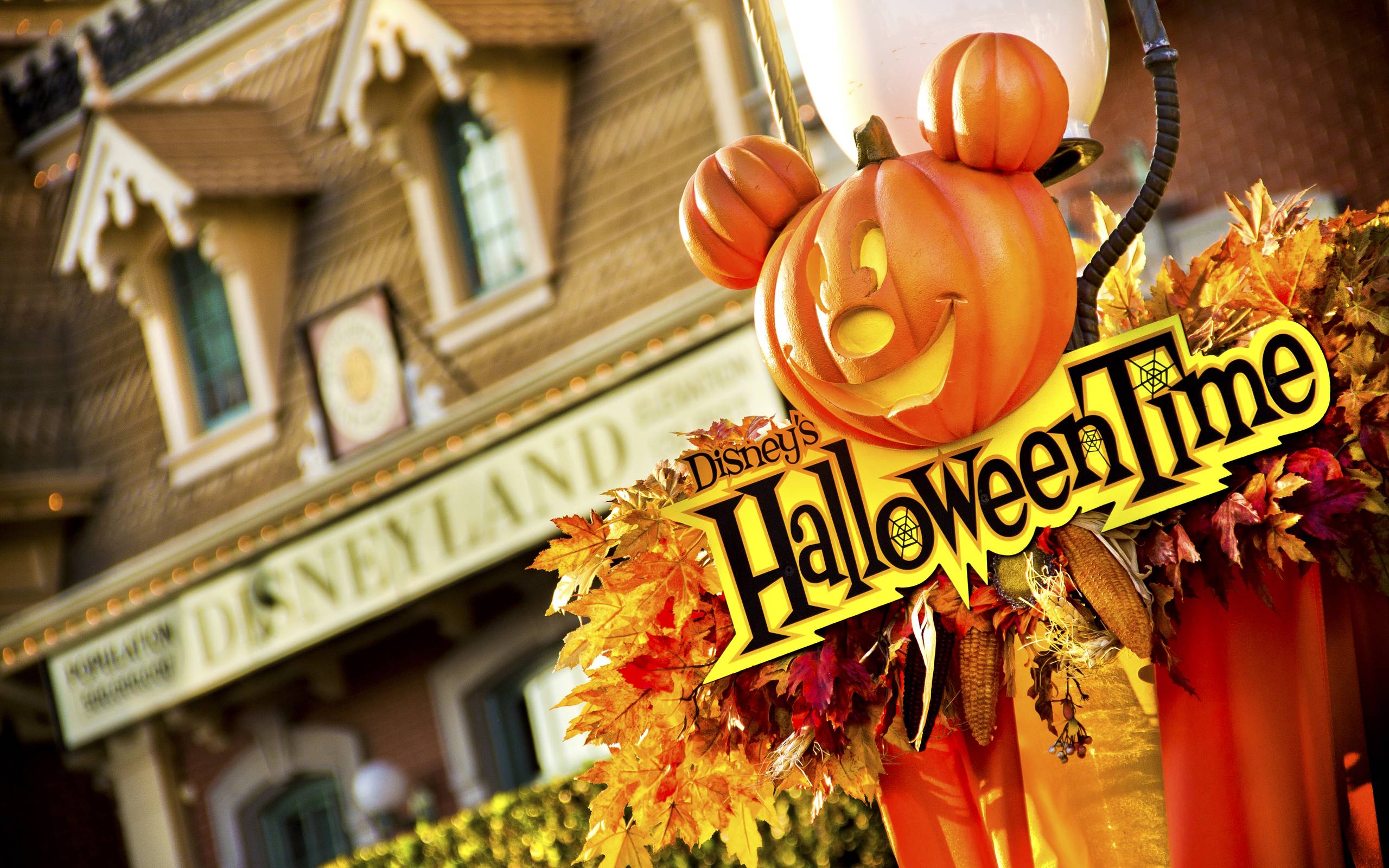 2560x1600 Disney Halloween Wallpaper