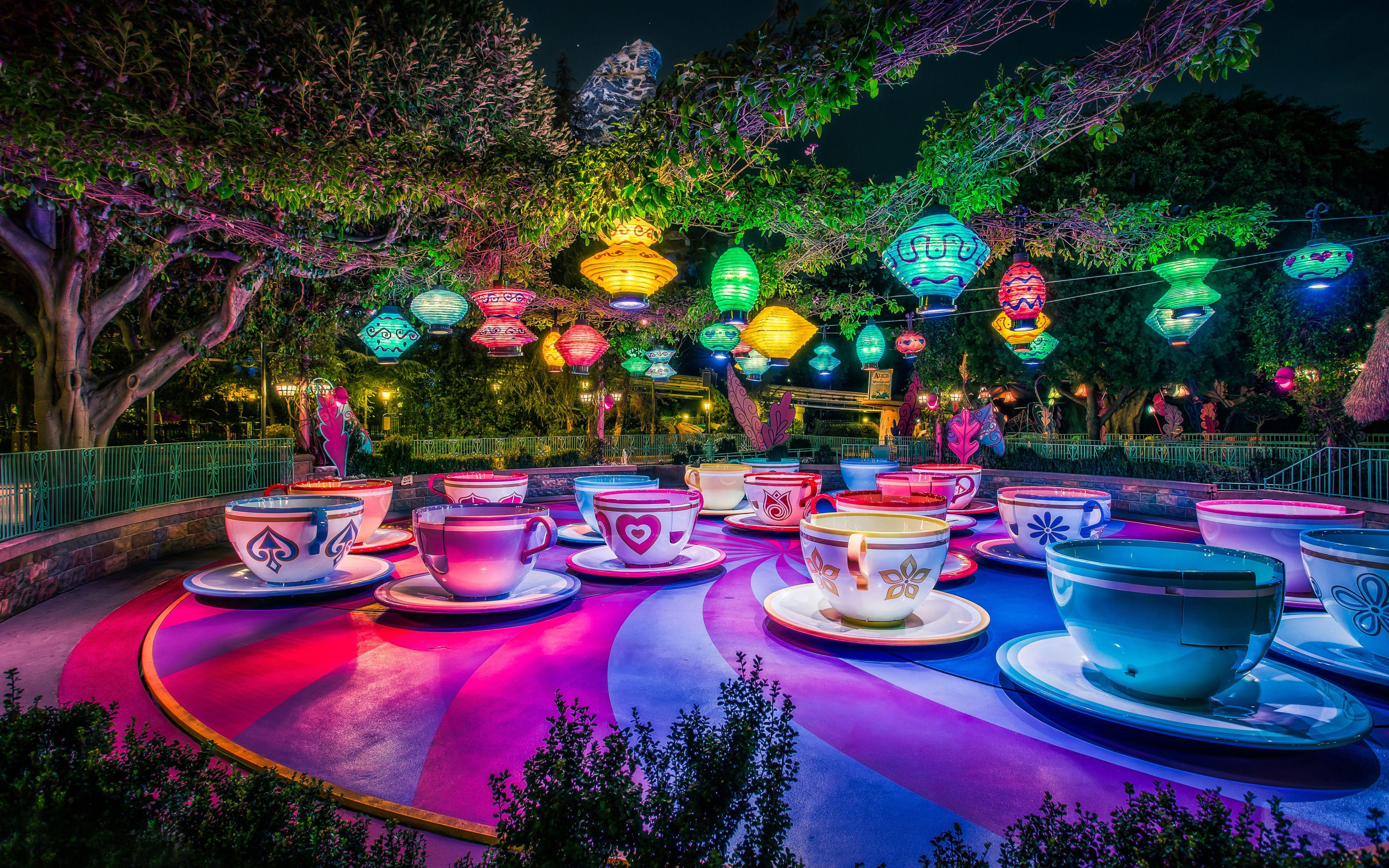 3840x2400 Disneyland wallpaperx2400