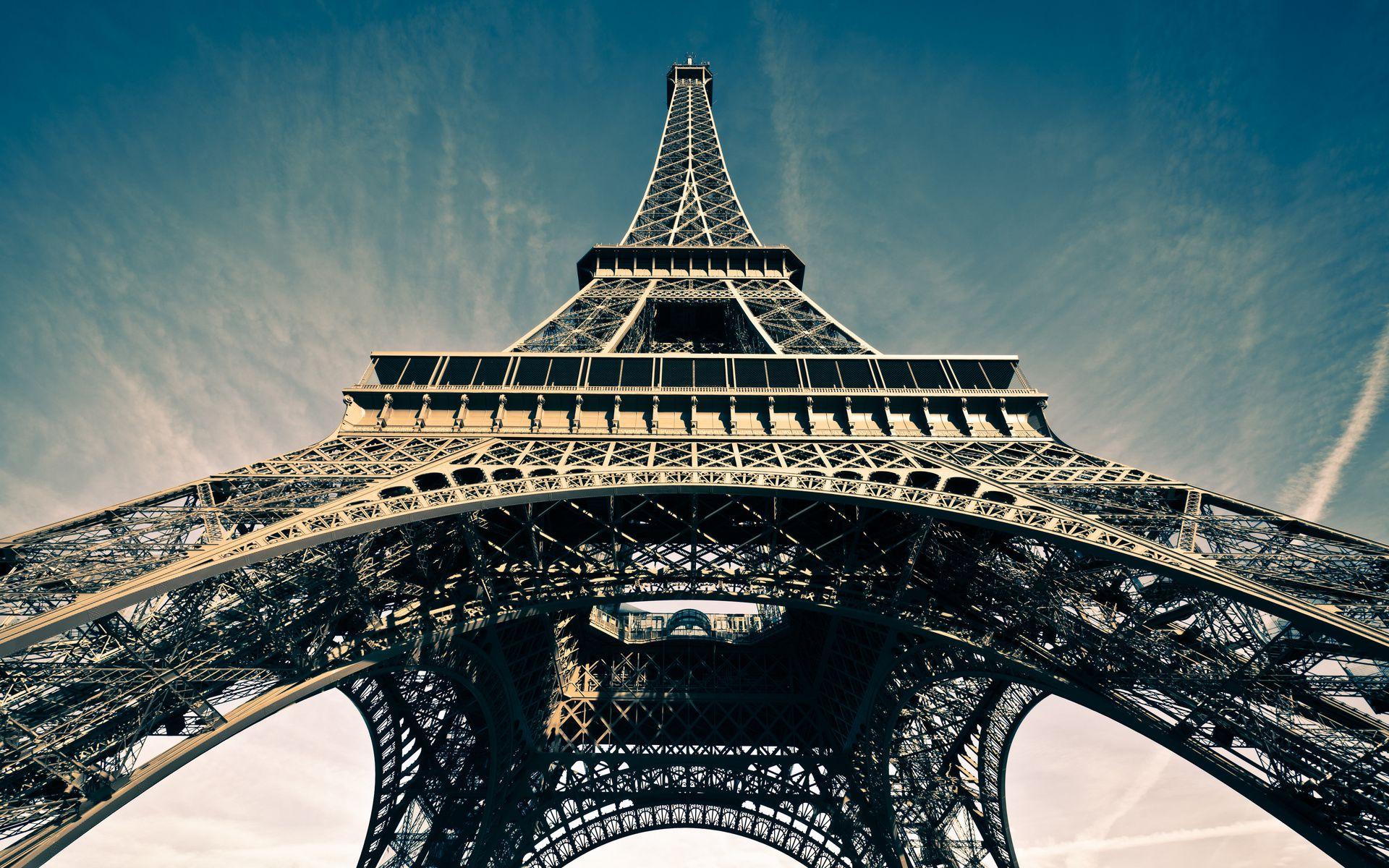 1920x1200 Tháp Eiffel Paris Cơ sở Xem những đám mây Hình nền trên máy tính để bàn