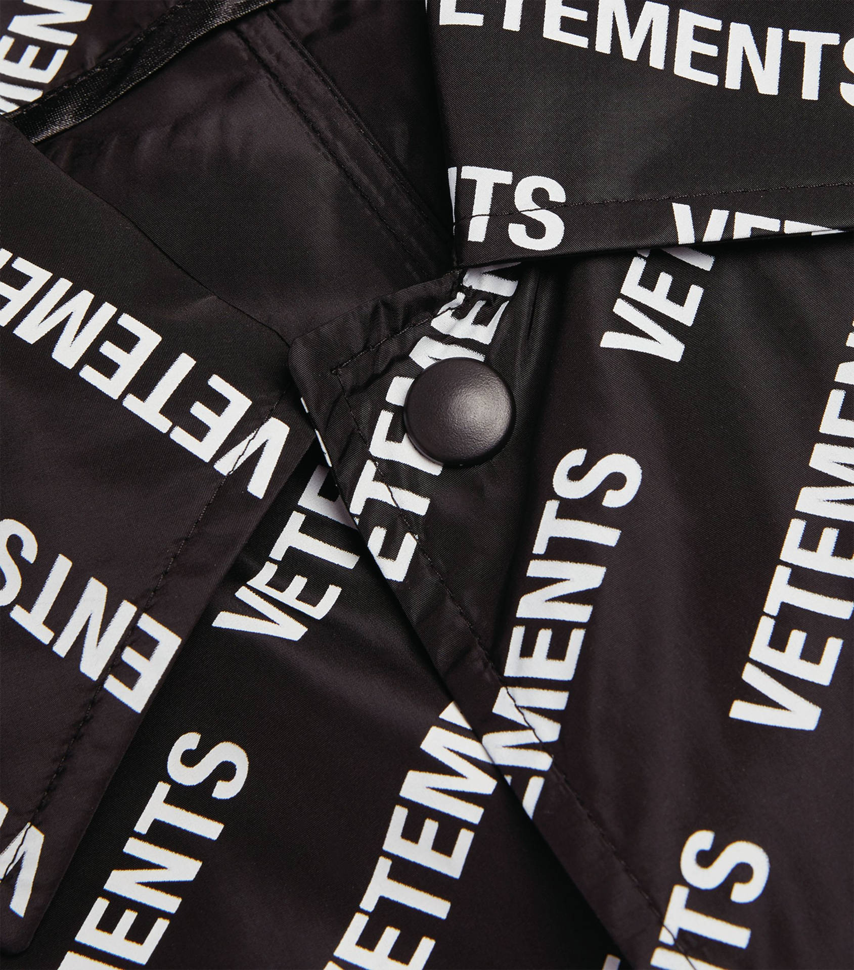 1689x1920 Vetements Clothing Brand Wallpaper