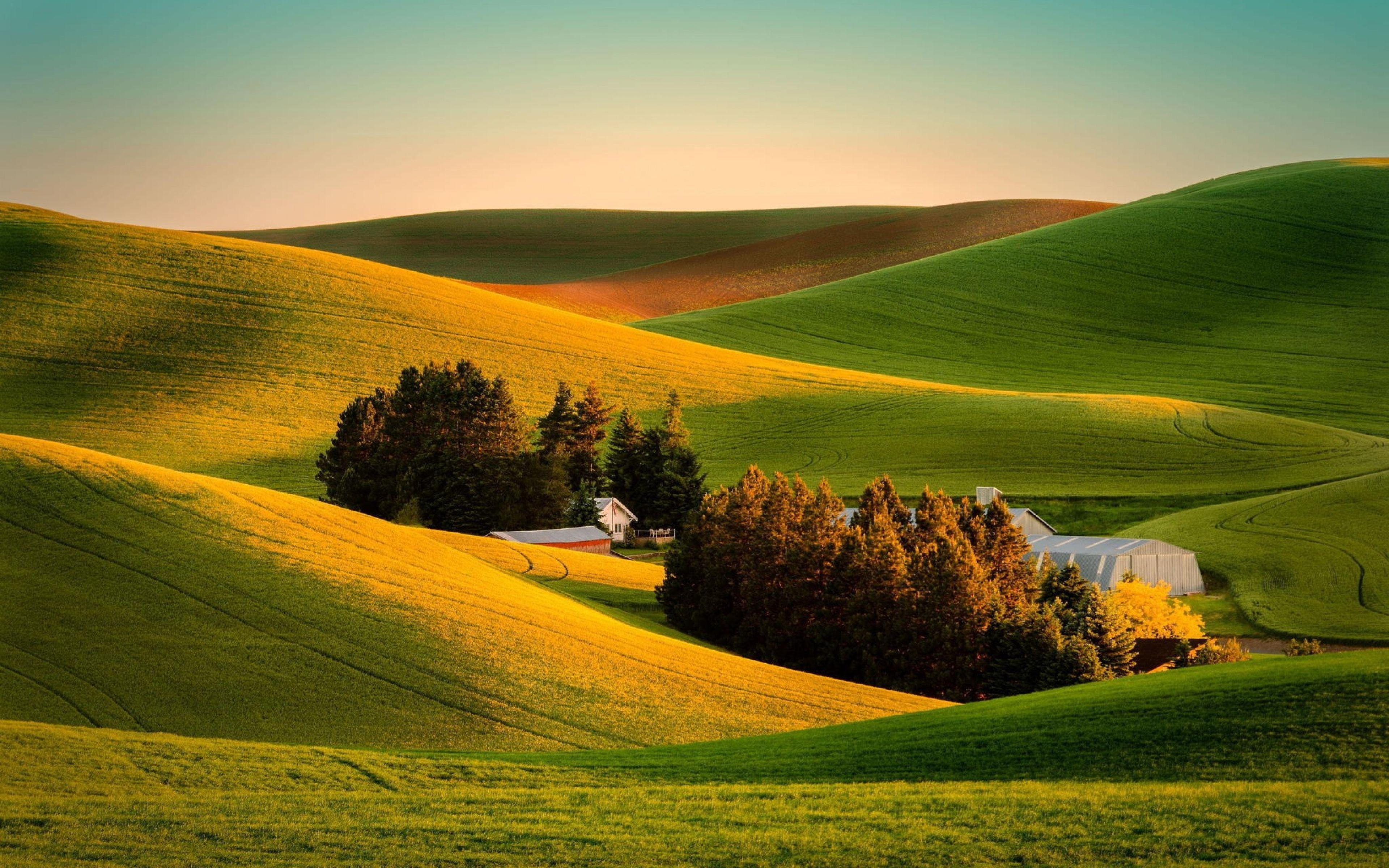 Farm grass. Паданская равнина Италия. Паданская равнина Италия фото. Холмистая равнина Тоскана. Нидерланды холмы.