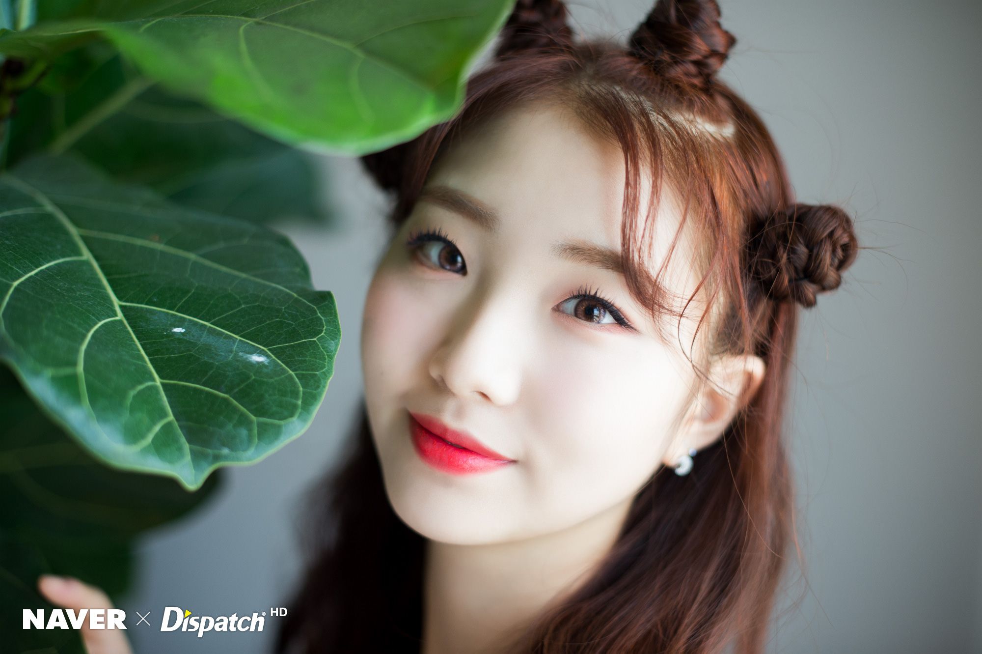 2000x1331 LOOΠΔ Wallpaper