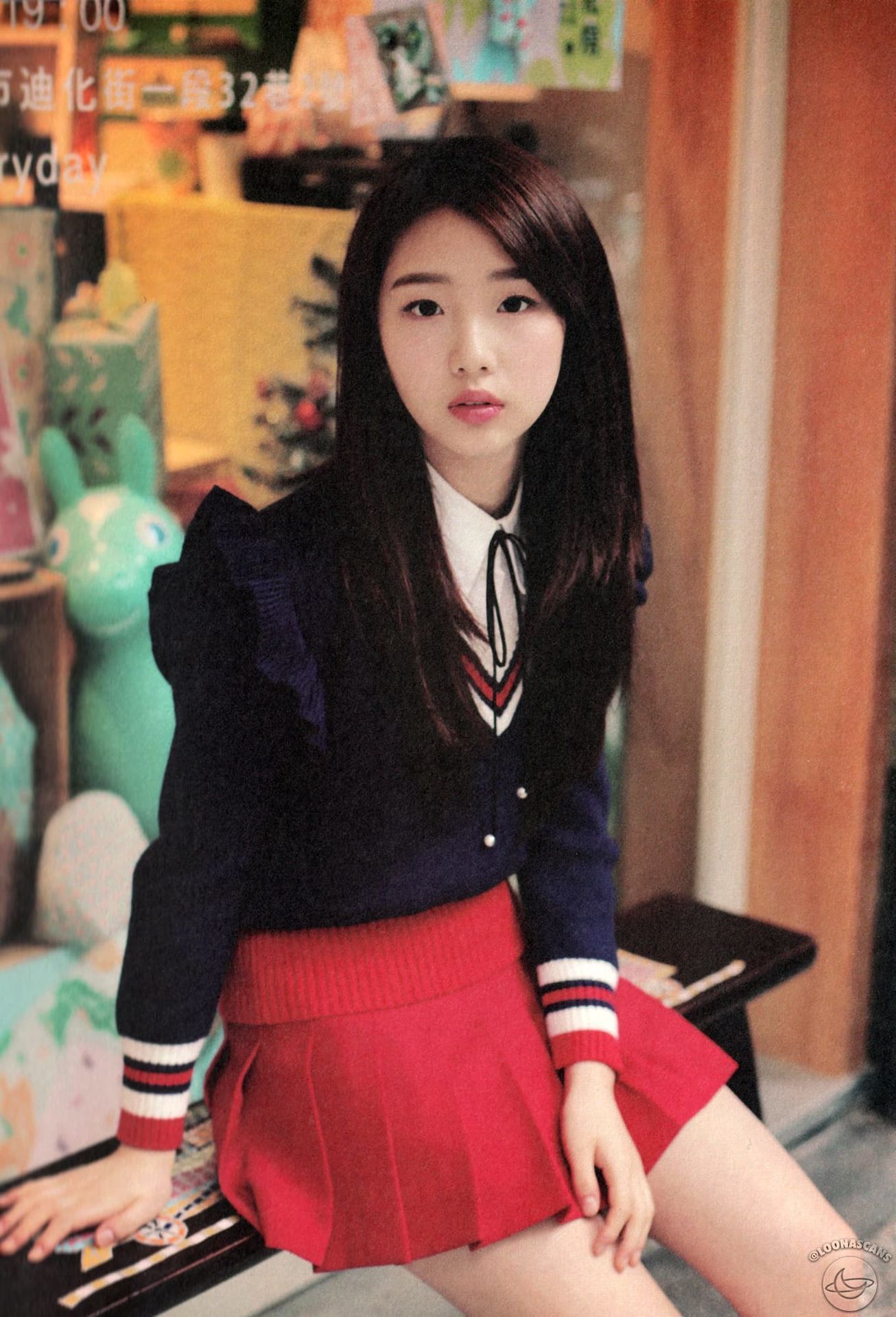 1306x1920 LOONA WALLPAPERS LOONA Yeojin