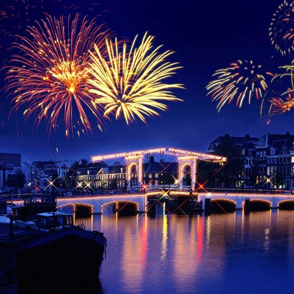 1024x1024 Colorful Firework Over City Bridge iPad