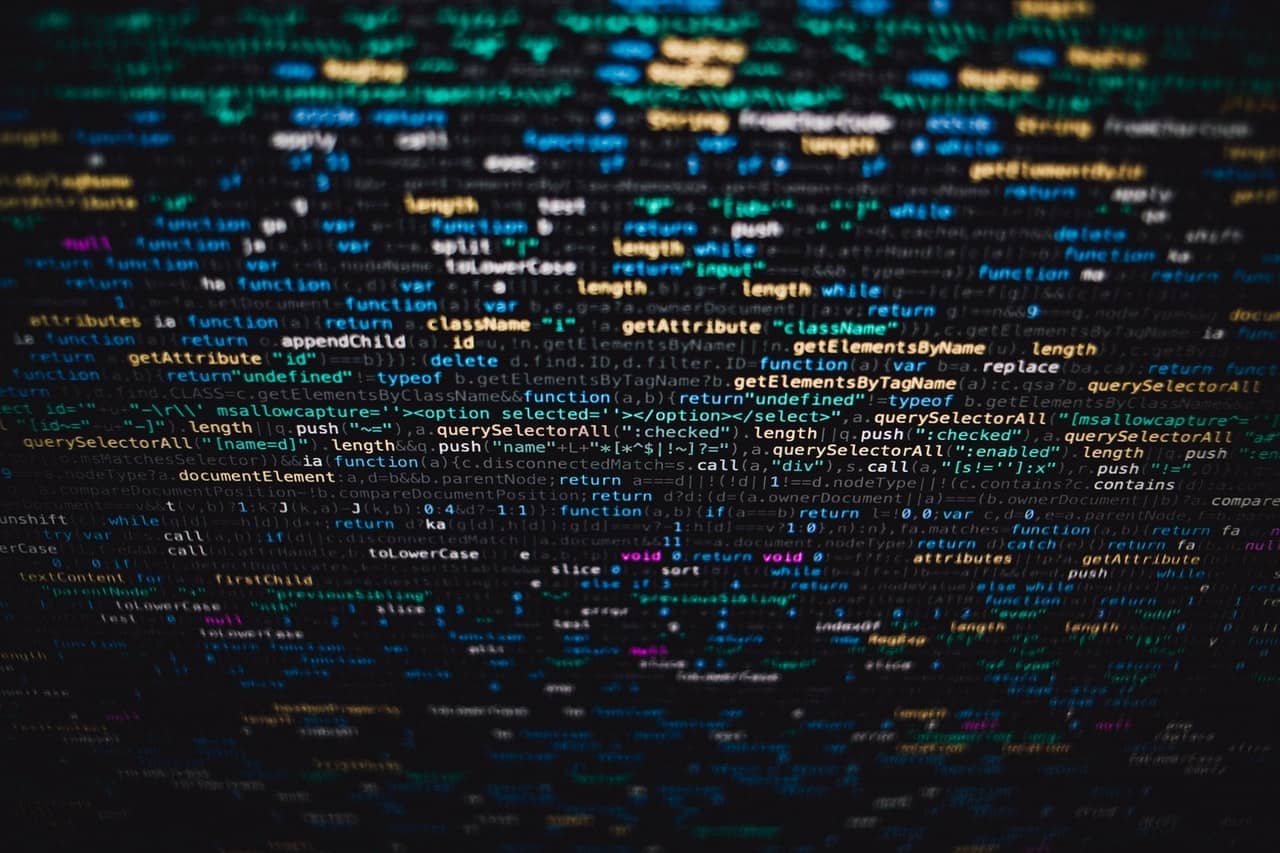 1280x853 Laravel and CodeIgniter- What you